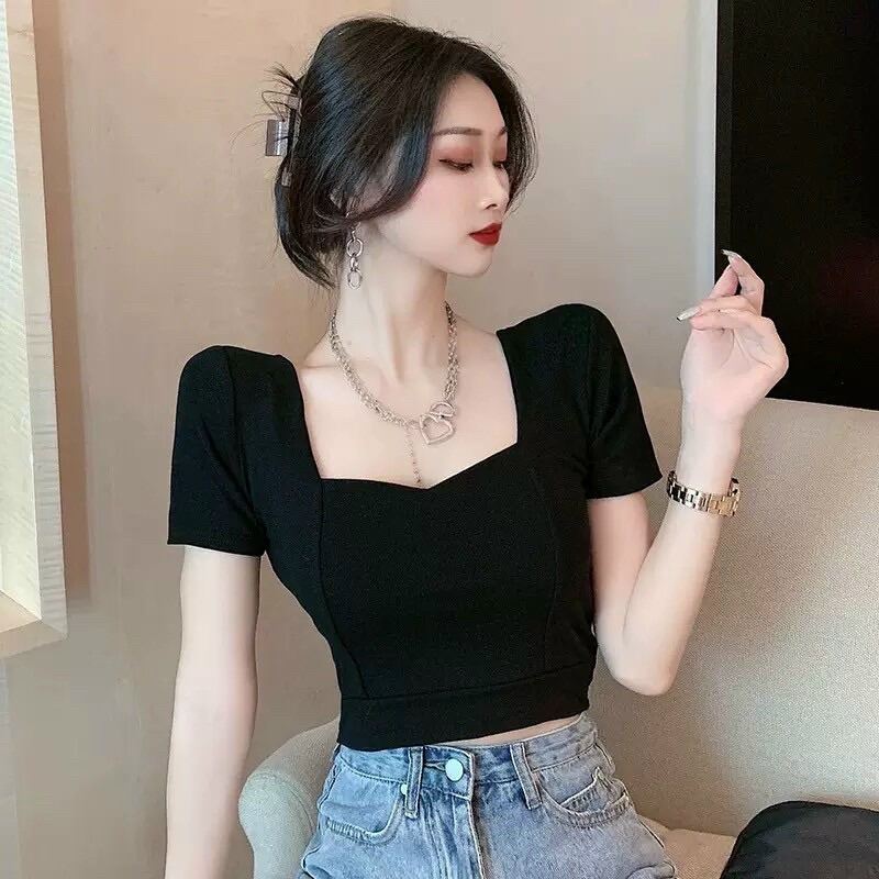 Áo croptop cổ vuông tim tay ngắn BG