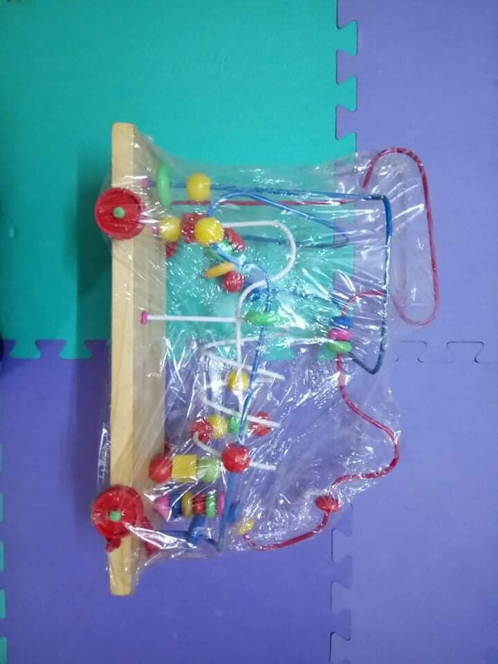 Đồ chơi gỗ luồn hạt