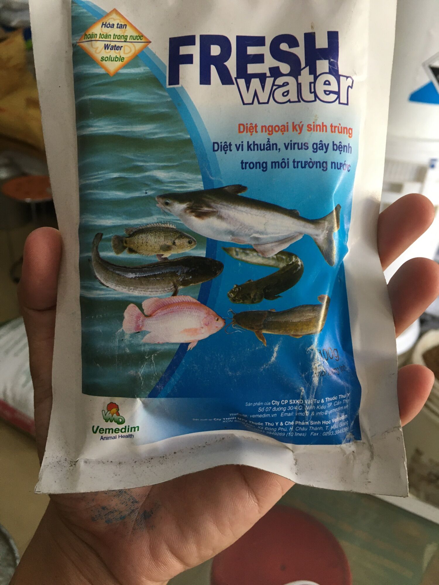 Fresh water diệt ký sinh trung trên cá làm sạch nguồn nước 100g/ gói