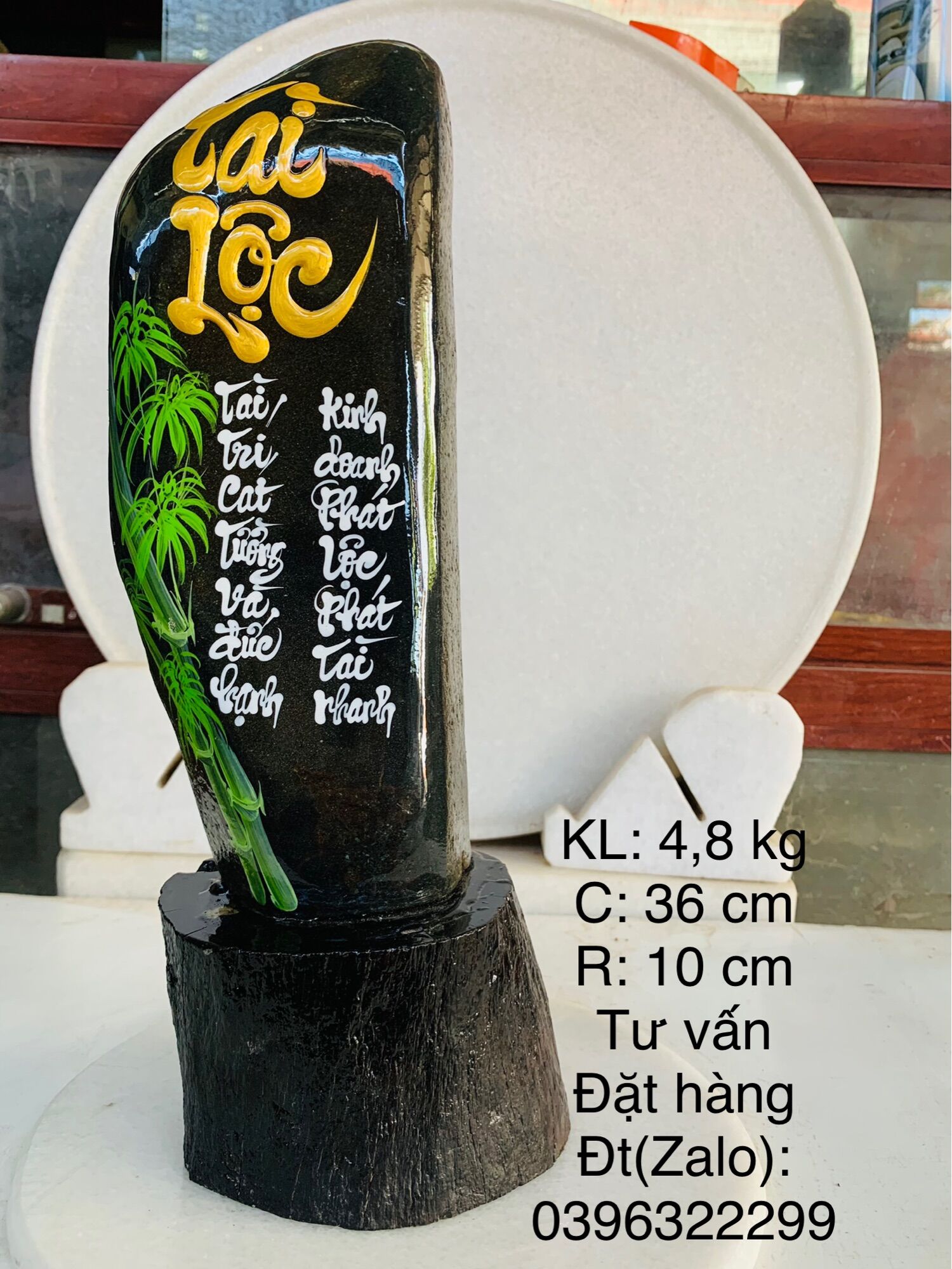 Thư pháp trên đá màu tự nhiên,( KL: 4,8kg, C: 36cm, R: 10cm ),thơ chữ : ( tài Lộc ) , viết chữ theo yêu cầu quý khách …( TPTD01)