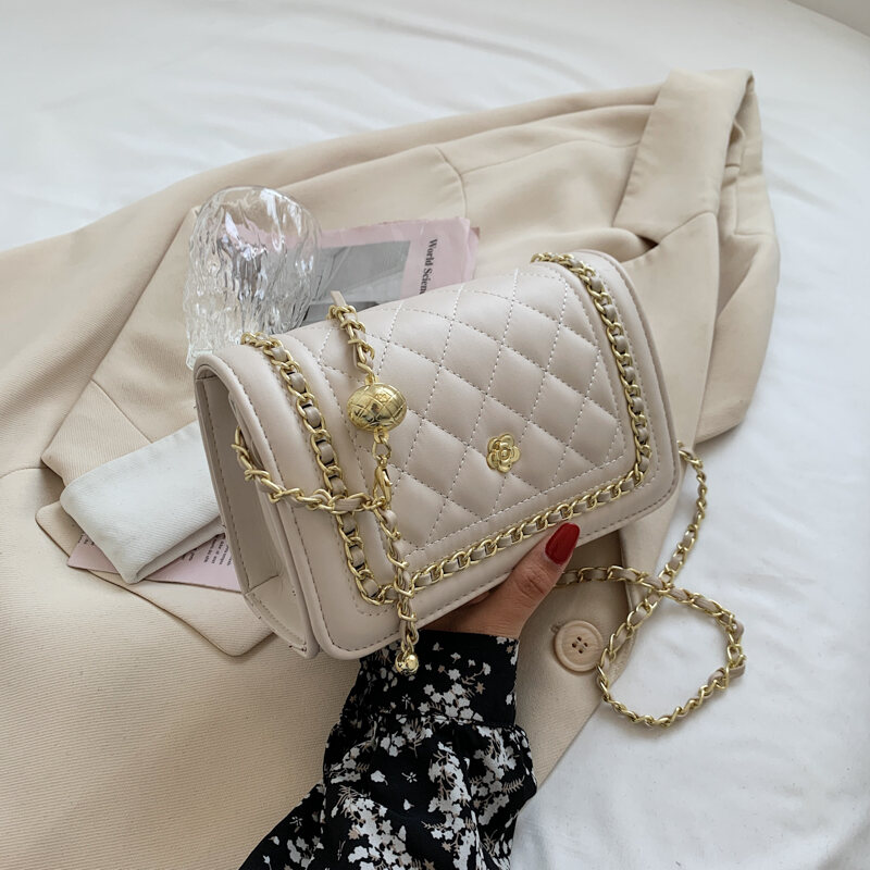 Khôi phục vệ sinh túi xách da Chanel chỉ trong 10 bước đơn giản