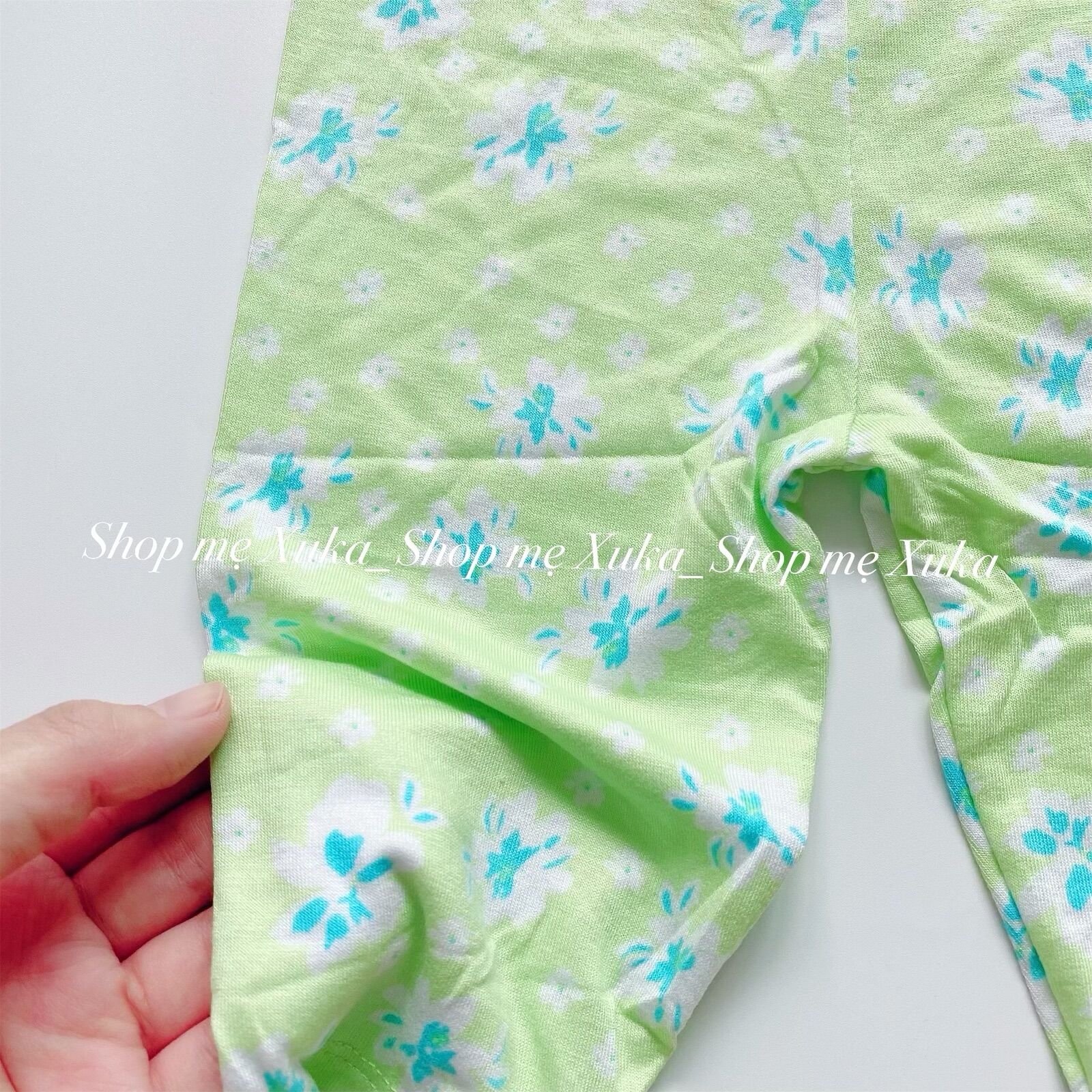 Bộ 2 dây bé gái quần lửng lụa hoa Miwoo xuất Nhật