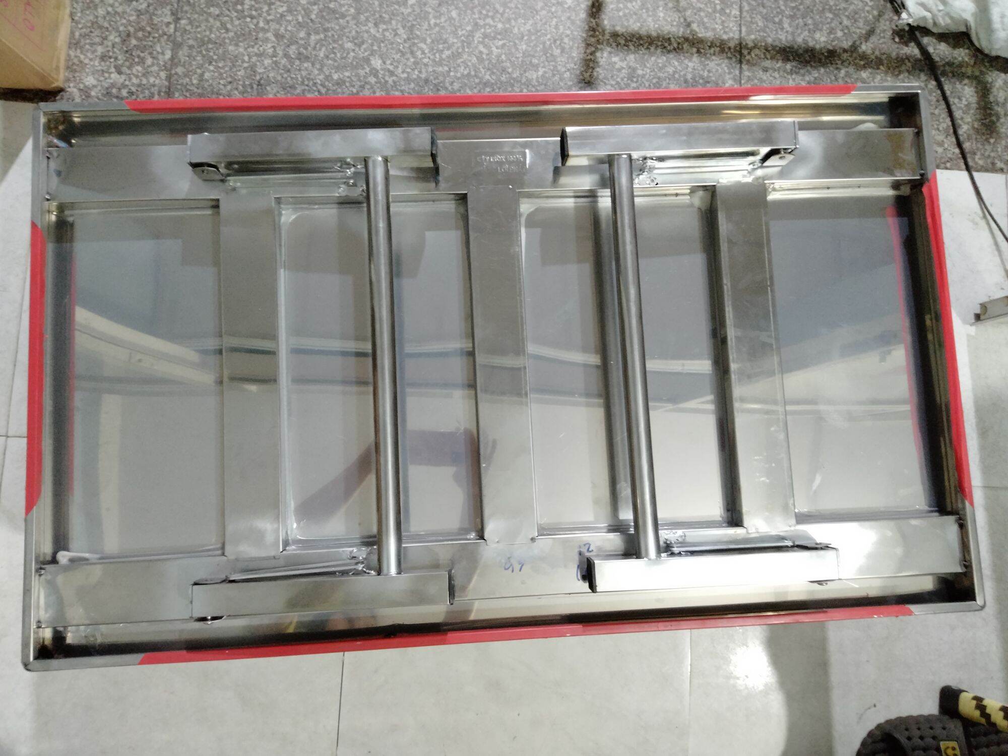 Bàn inox xếp gọn cao 3 tấc