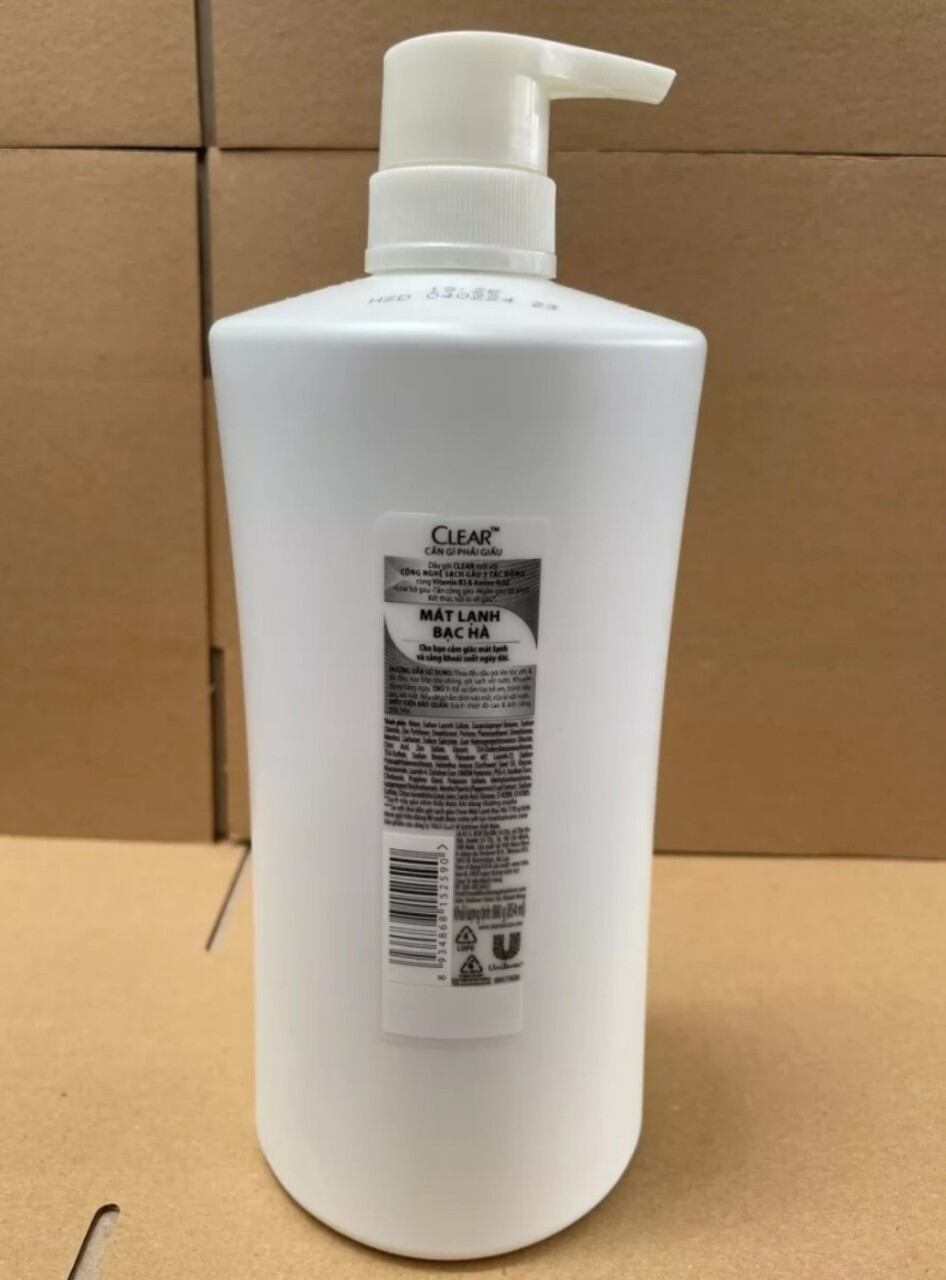 Dầu gội CLEAR mát lạnh bạc hà 630g (xanh lá)