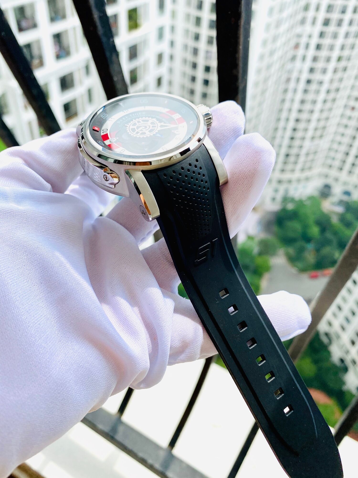 Đồng hồ nam Reef Tiger rga3063