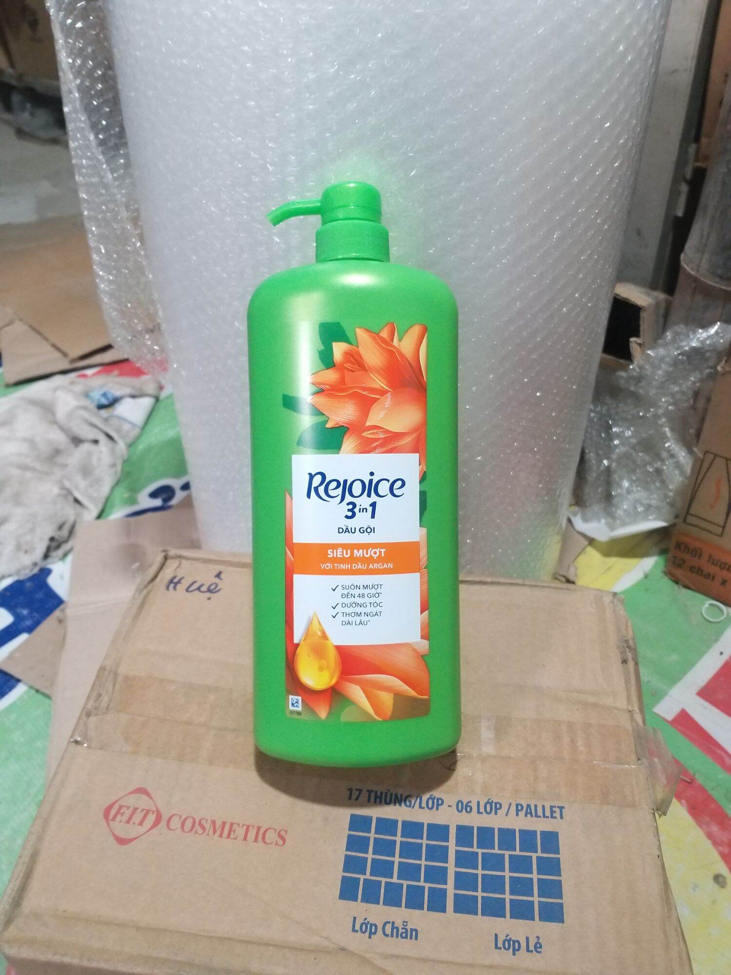 Dầu gội REJOICE 1,2L (1,35kg)  Siêu mềm mượt
