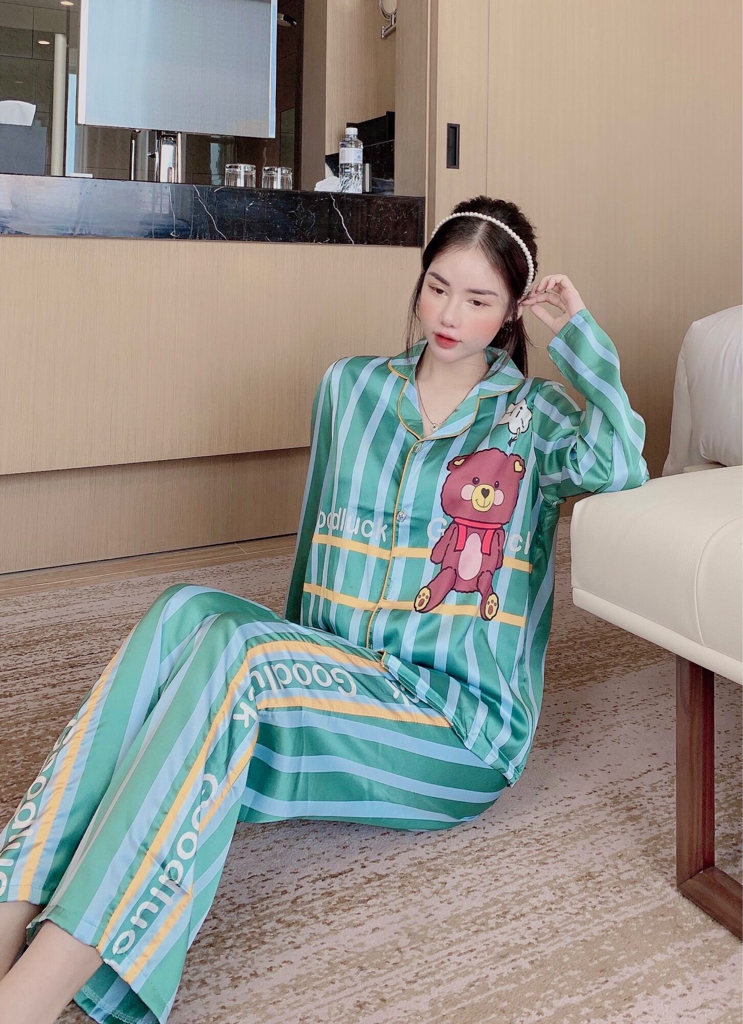 Đồ bộ lụa cao cấp pijama lụa dài tay tơ lụa Quảng Châu (hàng mới về)