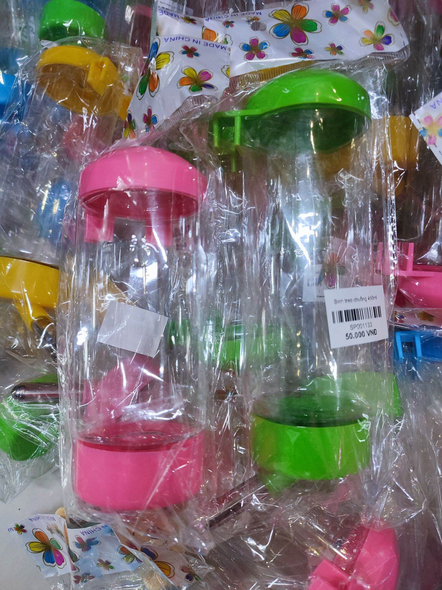 Bình nước treo chuồng cho thú cưng