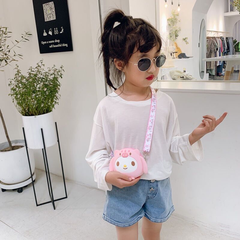 Túi đeo chéo silicon mèo hồng