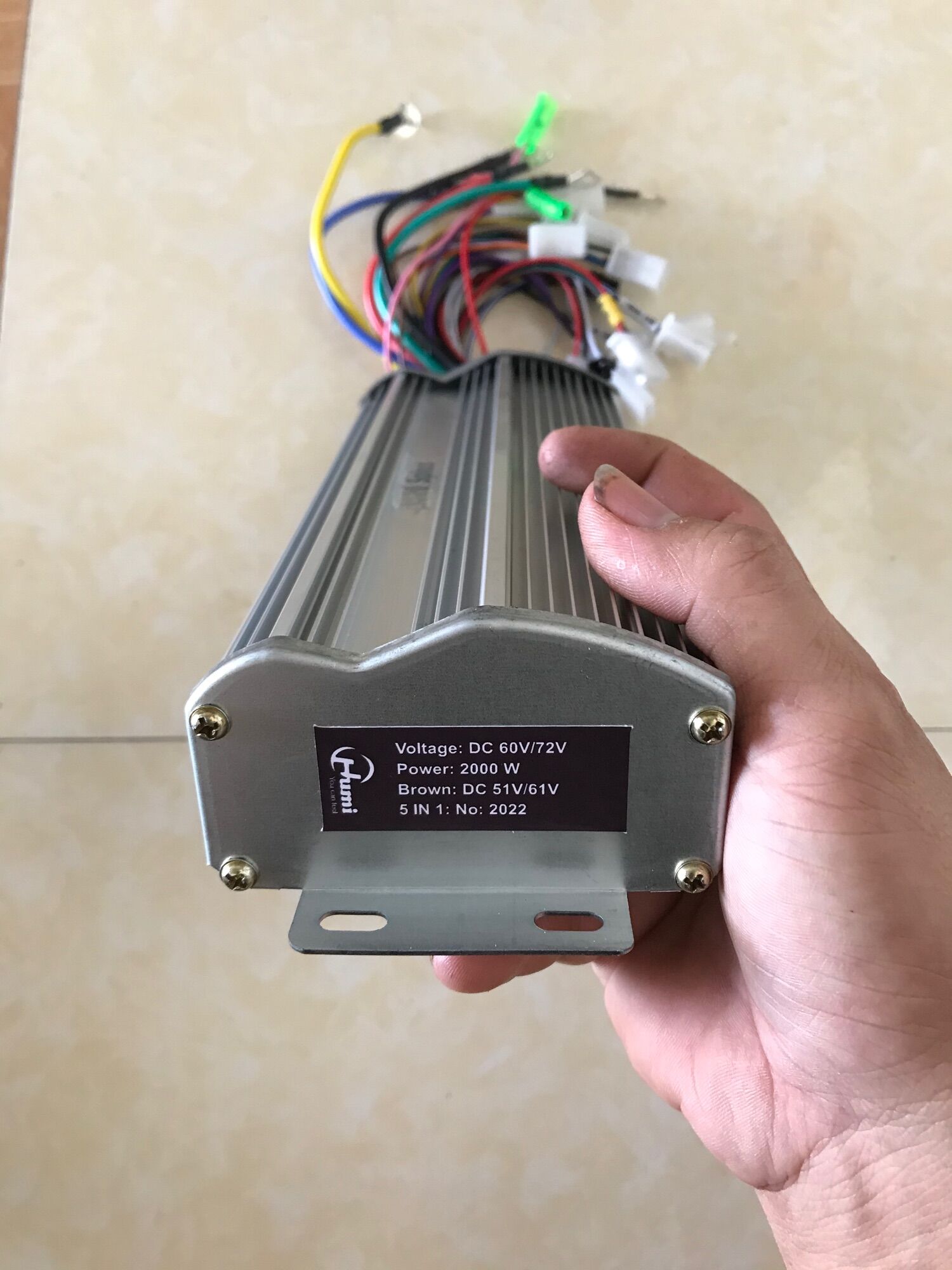 Ic 2000w Humi 72v 18 sò tụ 100v