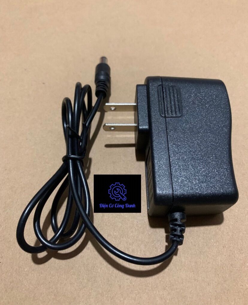 Sạc pin máy cân mực/ sạc pin laze 5v