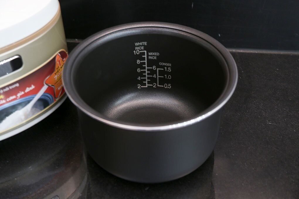 Nồi cơm điện tử Sharp 1.8 lít KS-TH18-GL - [HÀNG CHÍNH HÃNG BẢO HÀNH 12 THÁNG]