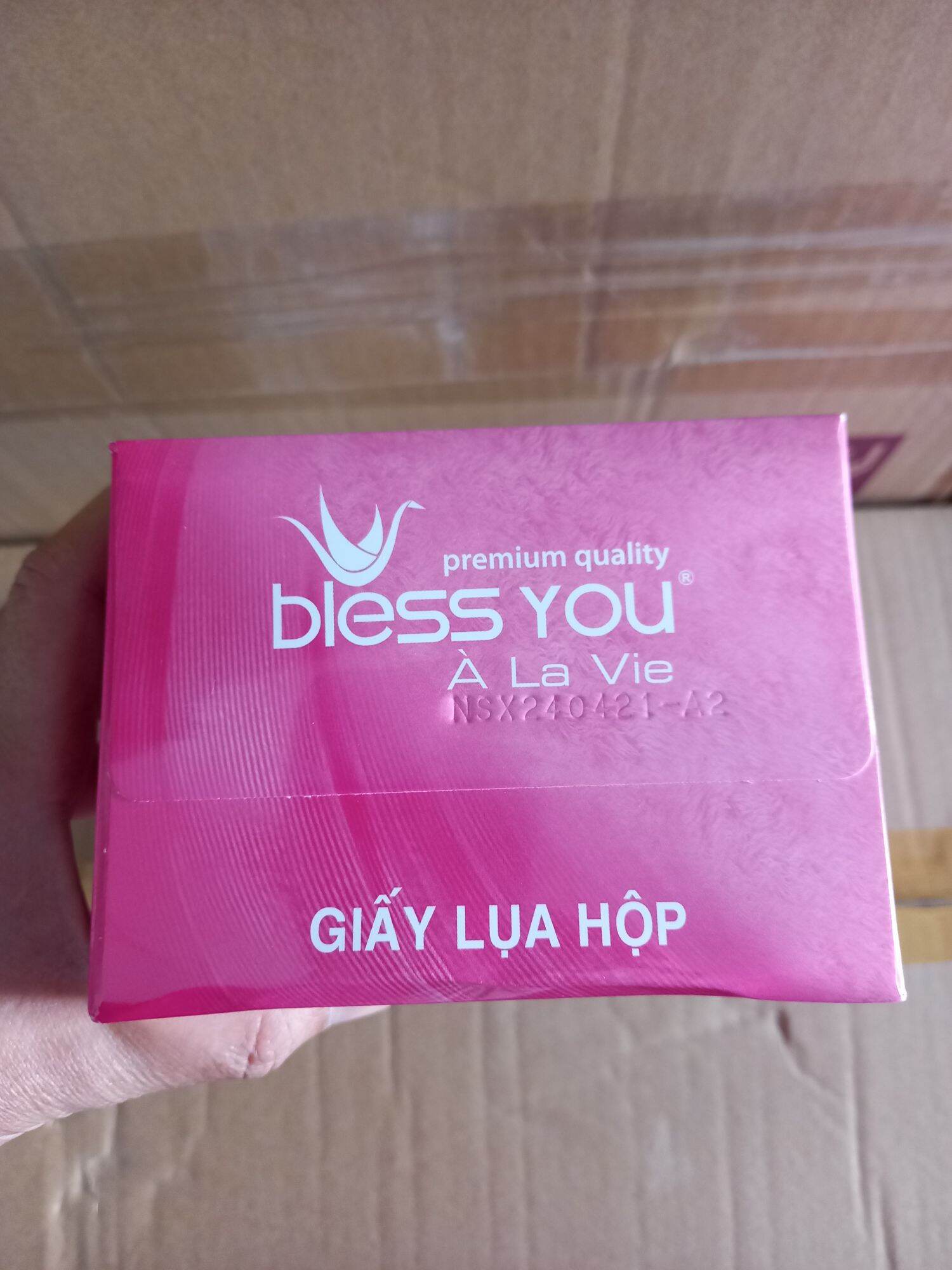 Giấy Lụa Hộp Cao Cấp Bless You 180 Tờ 2 Lớp.