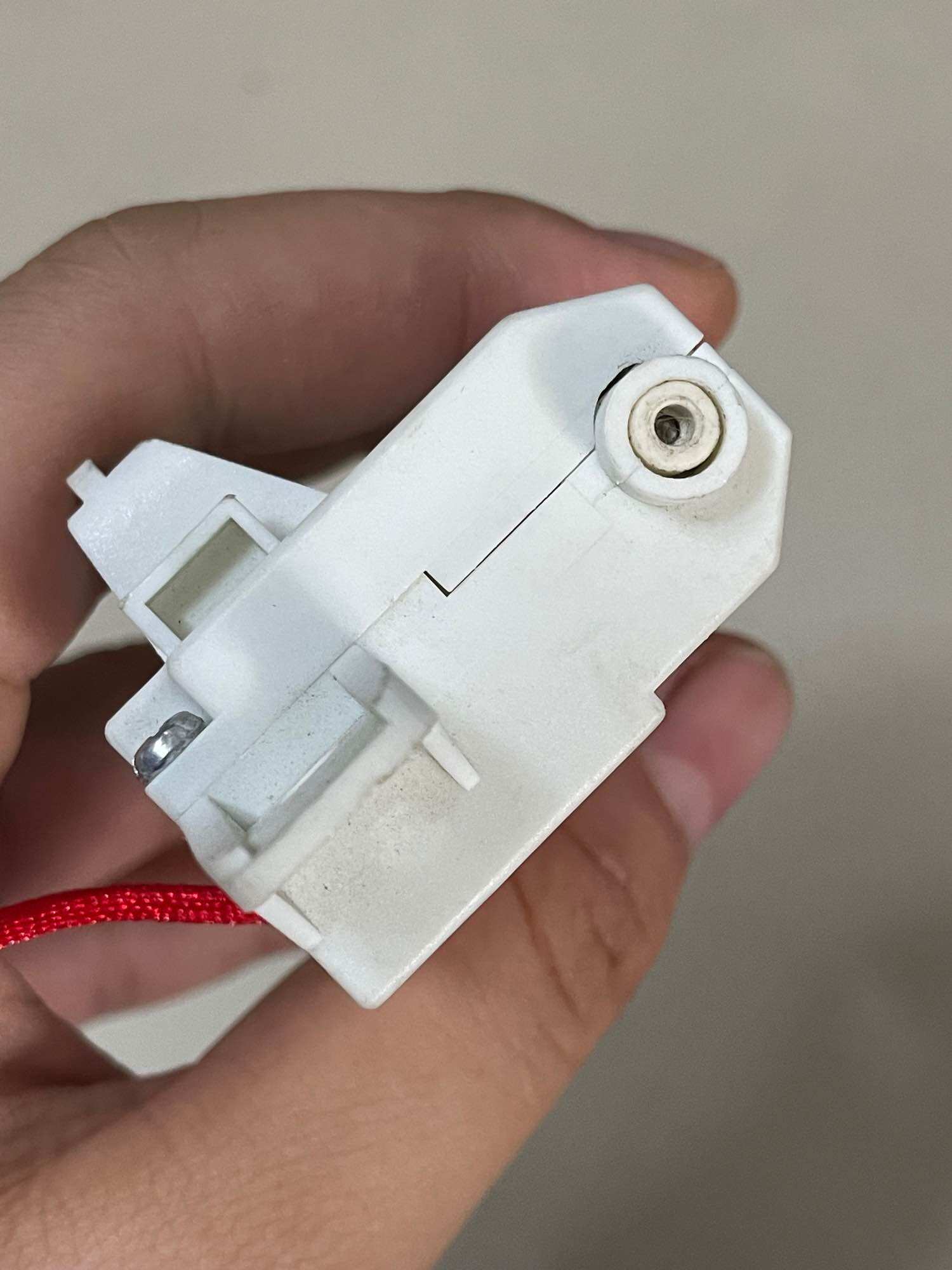 công tắc cửa máy giặt LG lồng đứng