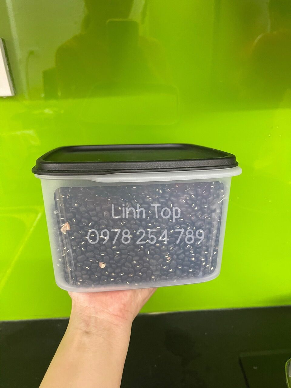 Hộp kệ bếp đen 2.5L Tupperware chính hãng