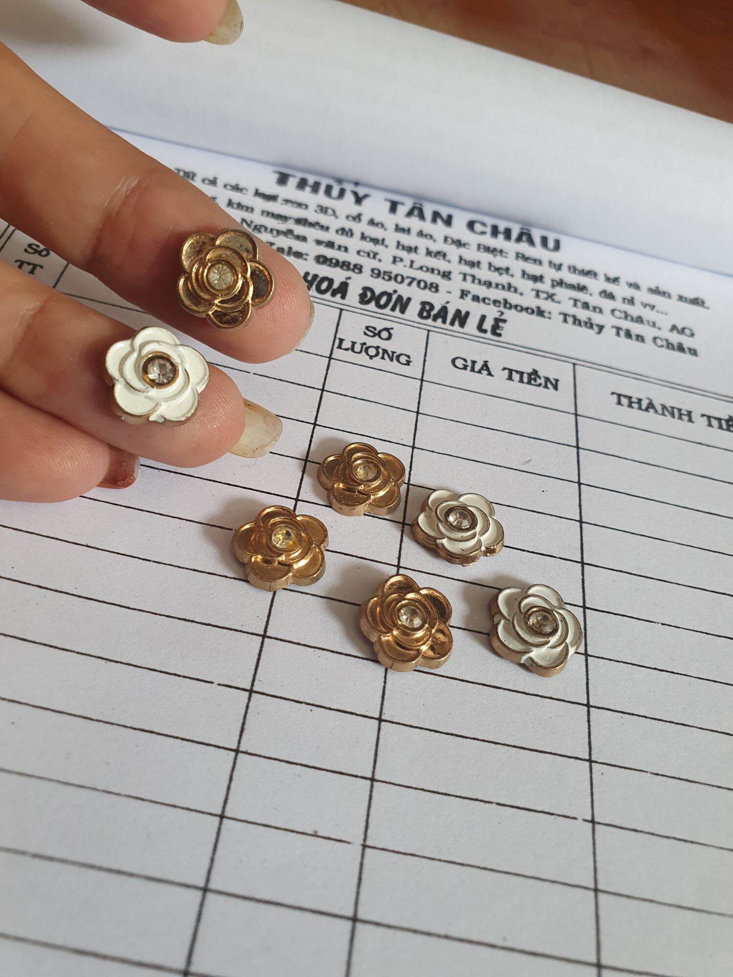 HOA HỒNG NHÔM ỦI RẤT XINH (túi 20 cái)