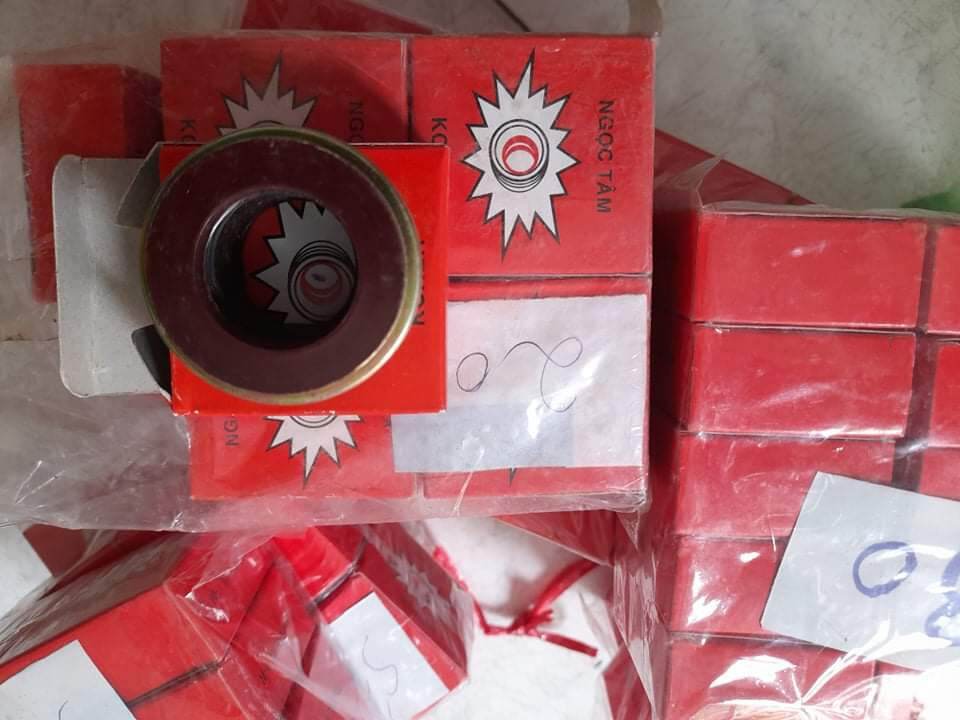 Phốt bơm nước kubota các loại