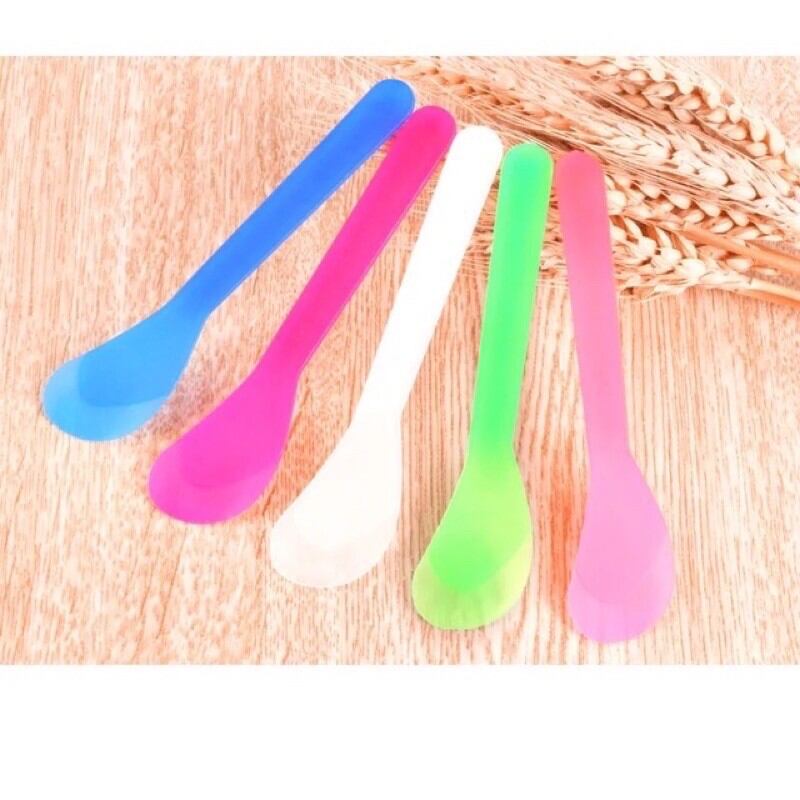 Set 5 cây que lớn ( màu ngẫu nhiên )