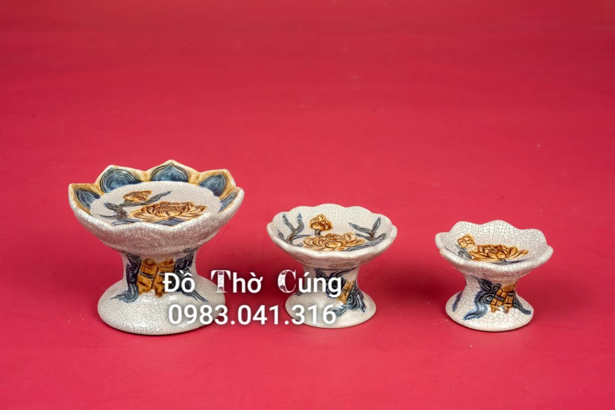 Chân Kê nến men rạn đắp nổi cao cấp