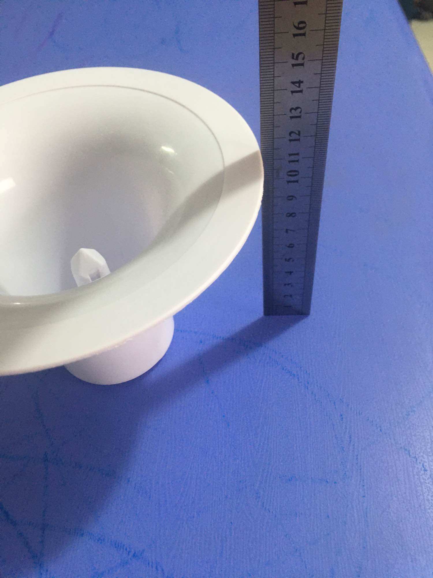 Cọc cắm bình cây nước nóng lạnh 17cm
