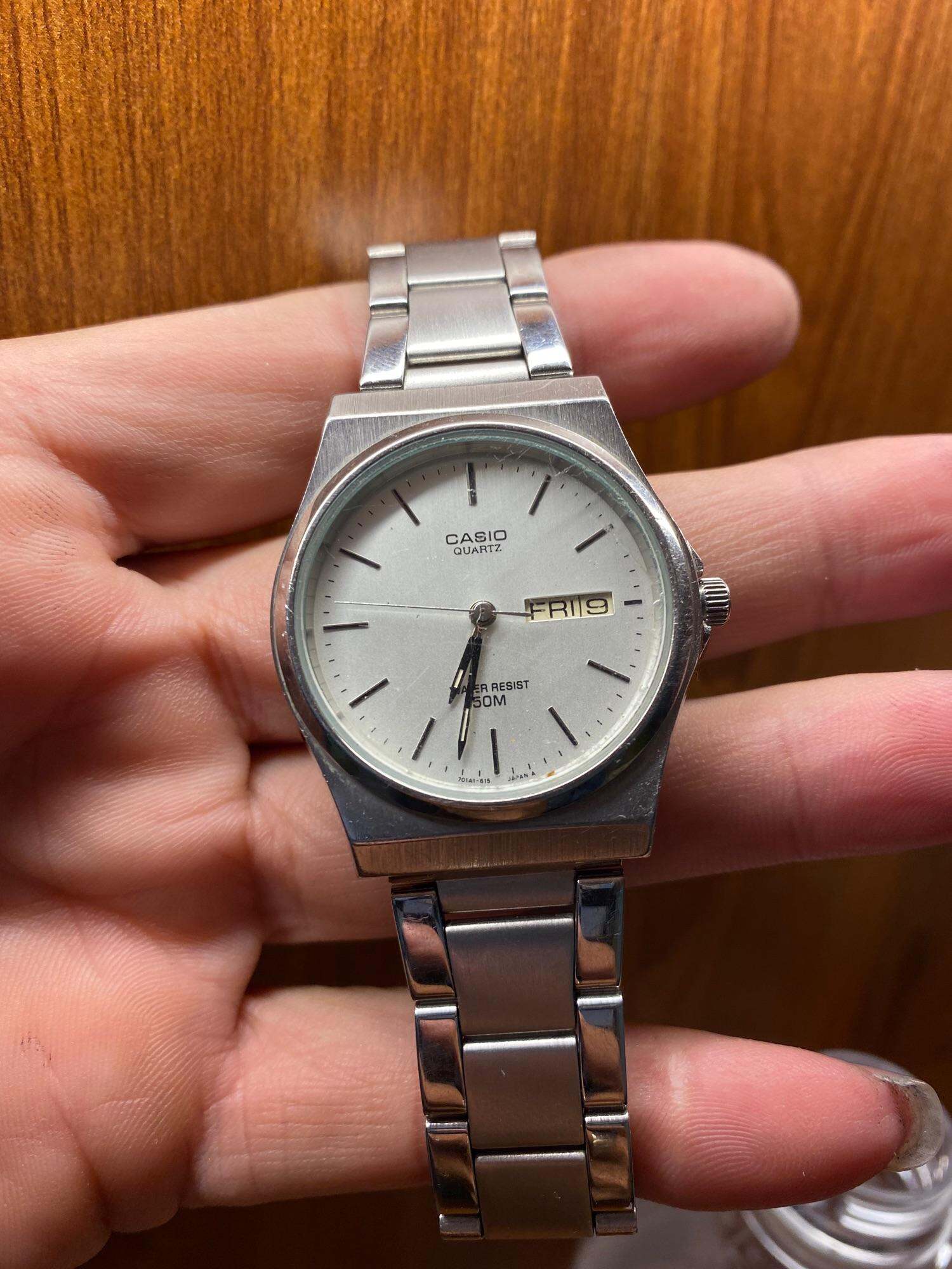 CASIO QUARTZ máy Thụy sĩ V8