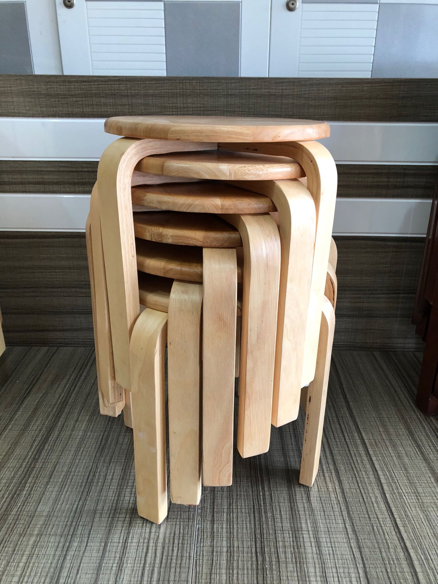 Ghế Gỗ Cao Su Chân Kiềng Cao 45cm & 35cm