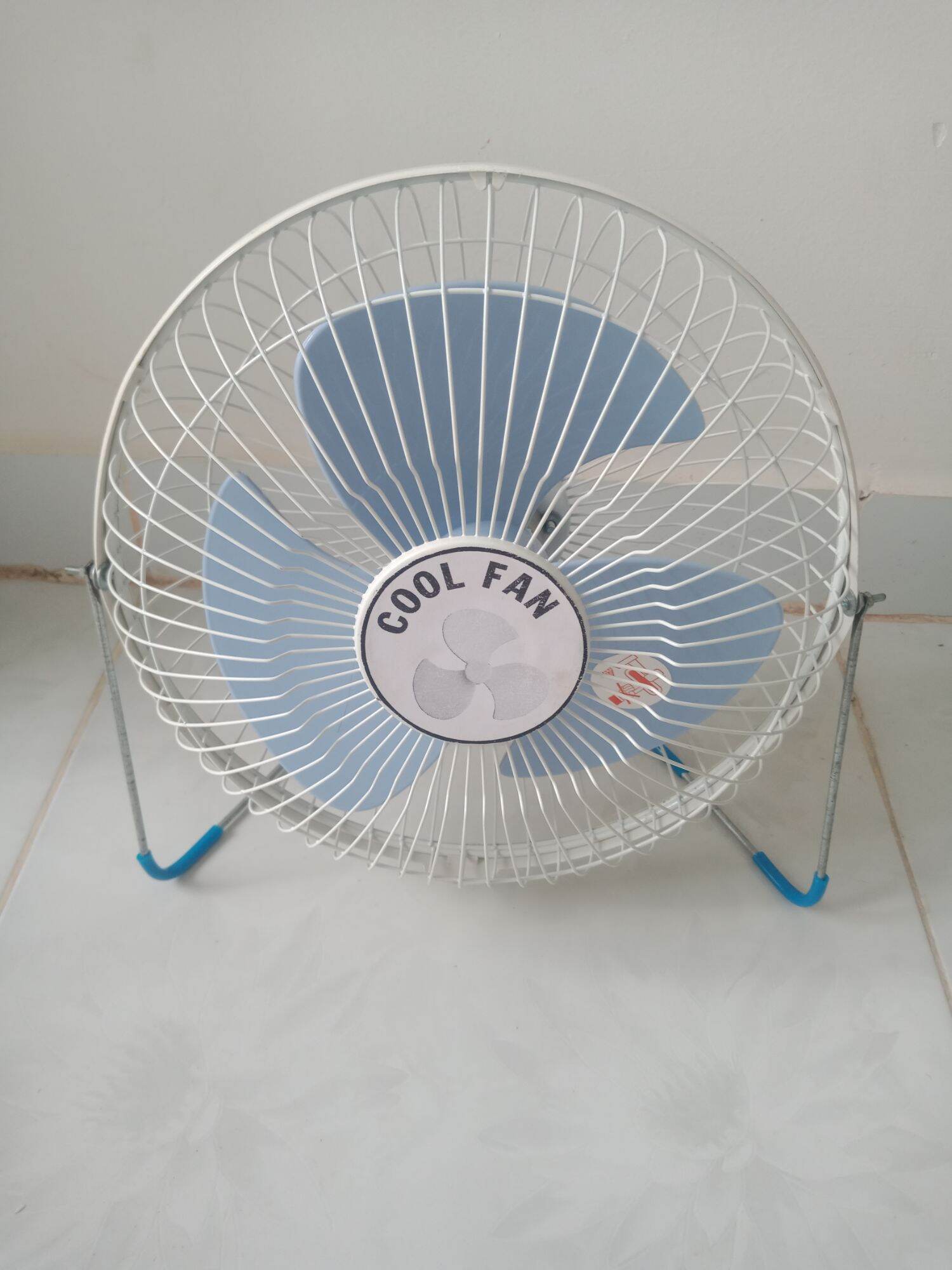 Quạt lồng sắt b2 kẹp acquy sử dụng điện từ 10v đến 24v