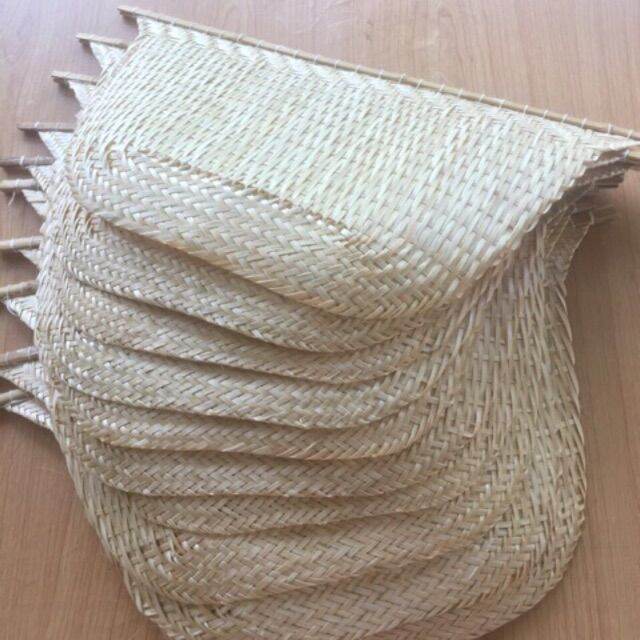 Quạt tre quạt nan tre cầm tay quạt đan thủ công lh 0978945425