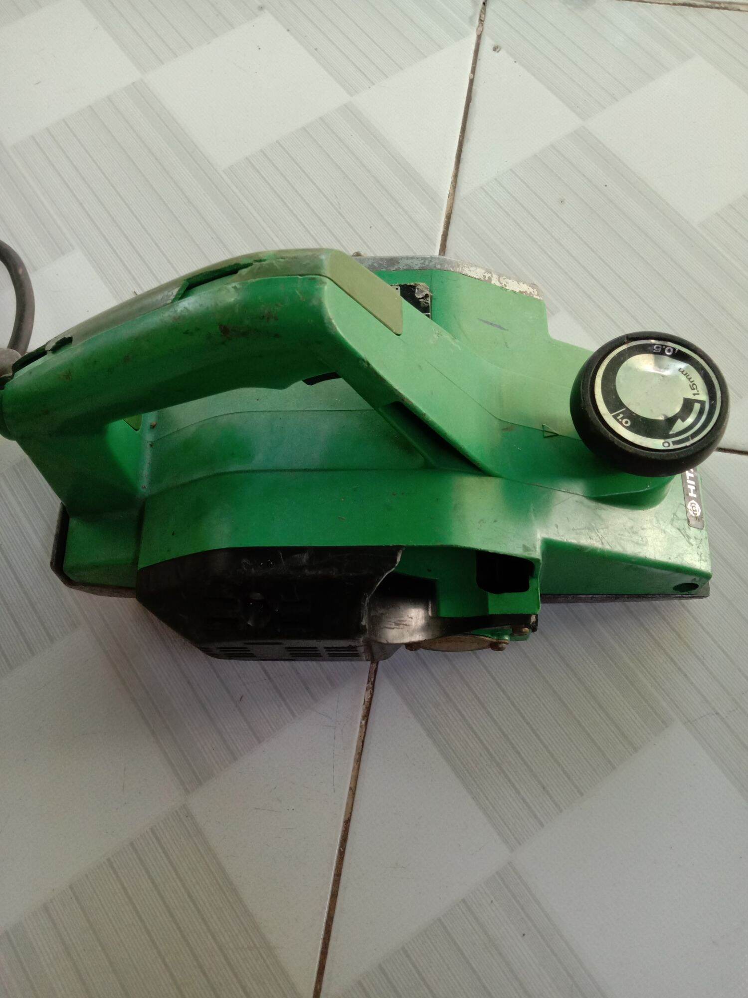 bào gỗ hitachi hàng bãi nhật điện 100v