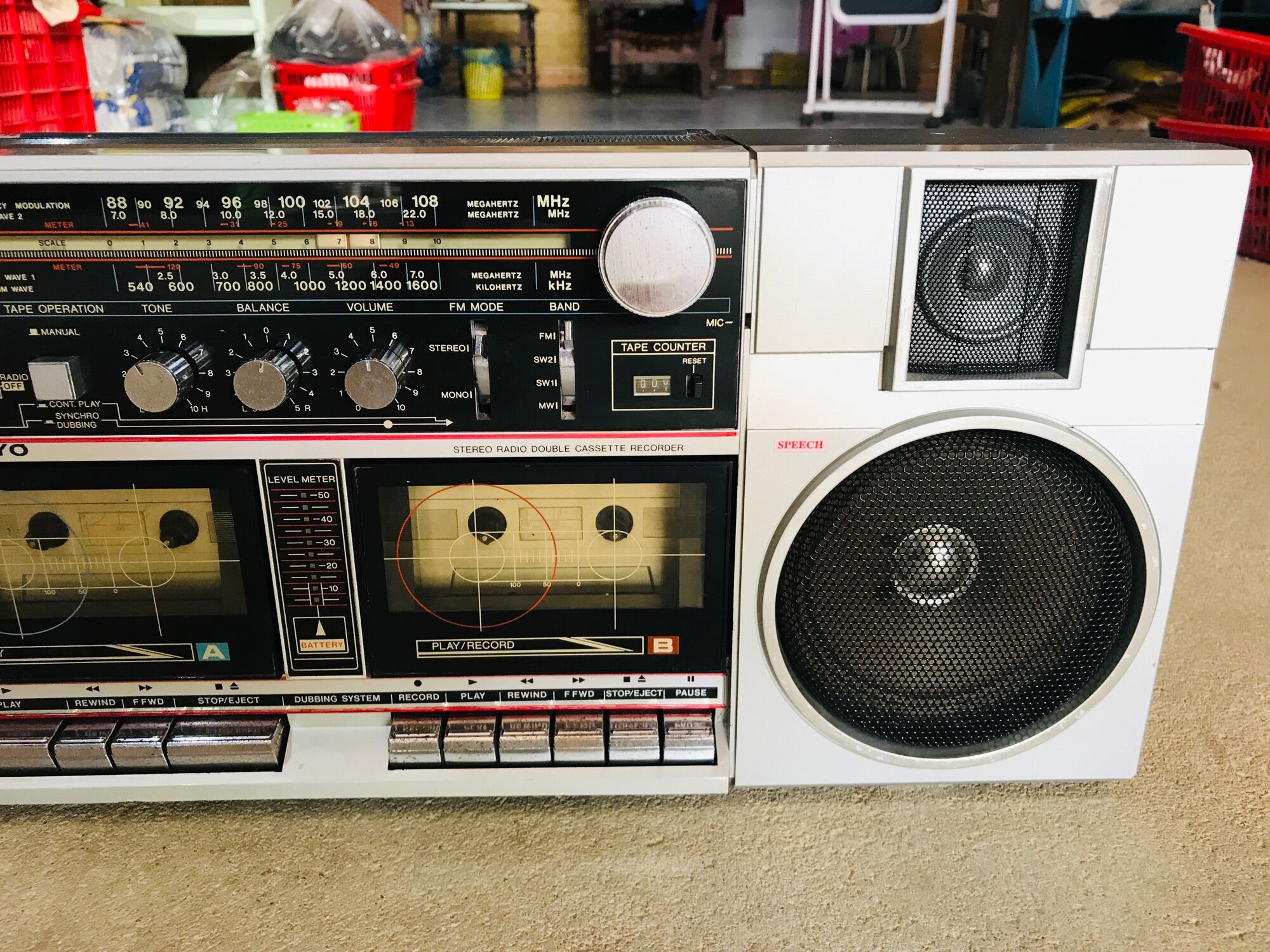 Đài Radio cassette Sanyo cực mới