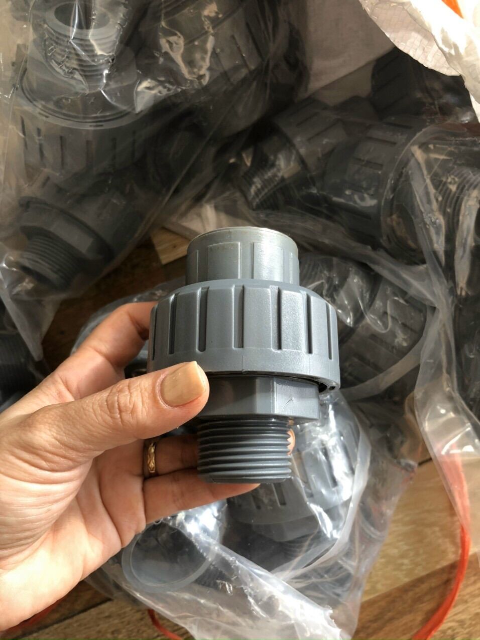 Ren máy bơm liền rắc co 27 rất tiện dụng
