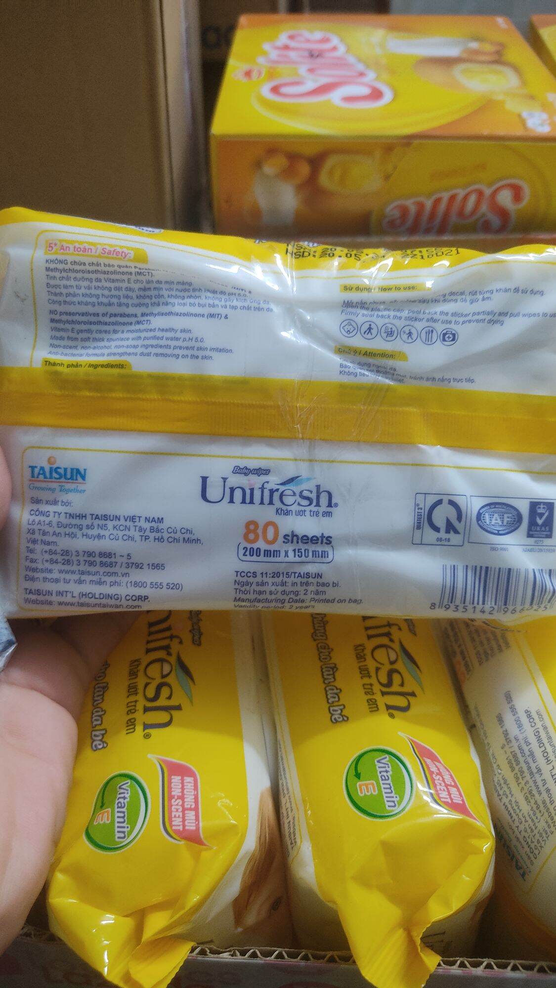 Khăn Ướt Unifresh Family (80 Miếng) không mùi