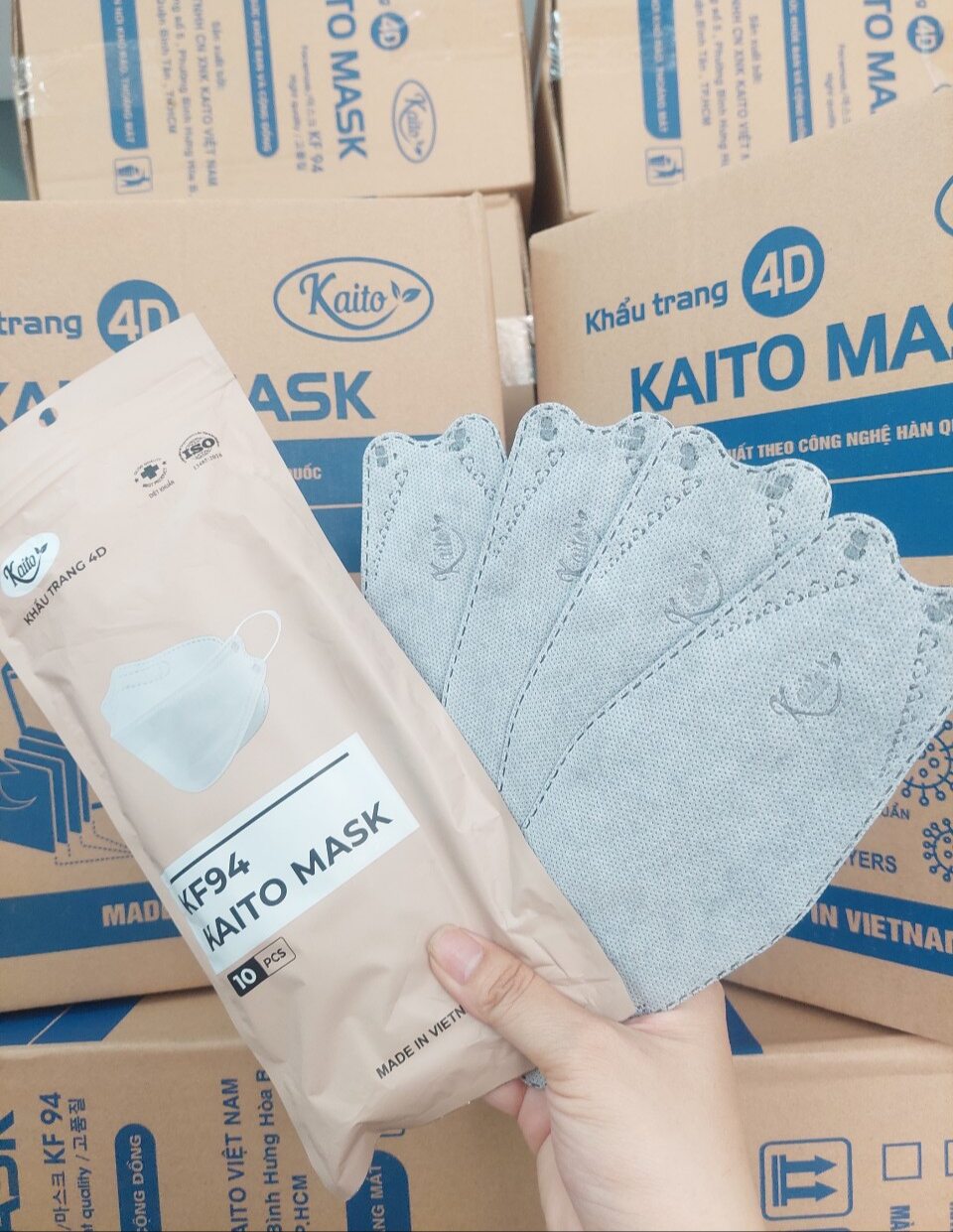 Thùng 300 cái khẩu trang 4D kaito mask . kháng khuẩn