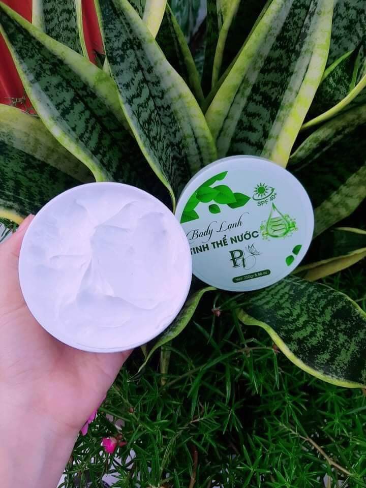 Kem Body Lạnh Tinh Thể Nước