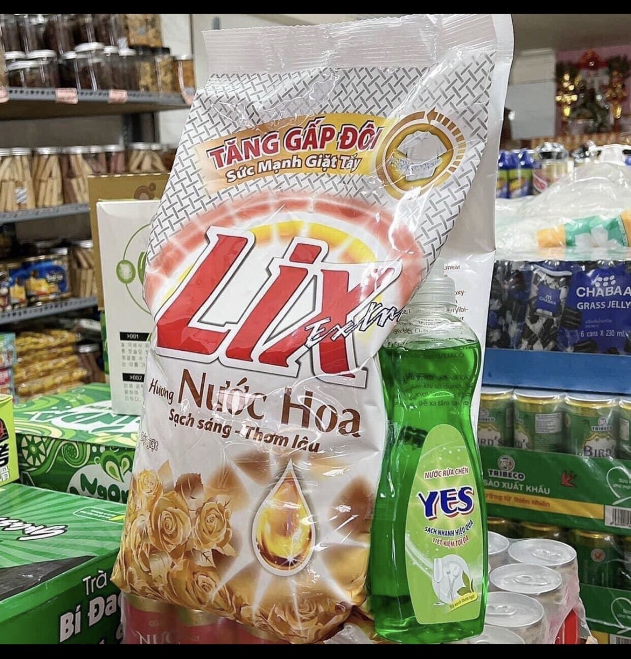 Bột giặt Lix thơm hương hoa Túi 5kg5 (tặng kèm chai rửa chén )