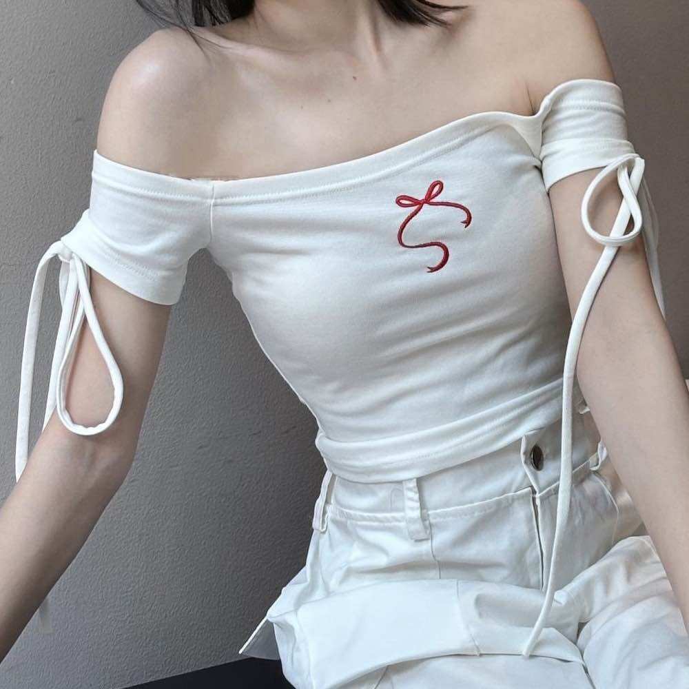 Áo Trễ Vai Thêu Nơ Và Tay Áo Thắt Nơ Cho Nữ