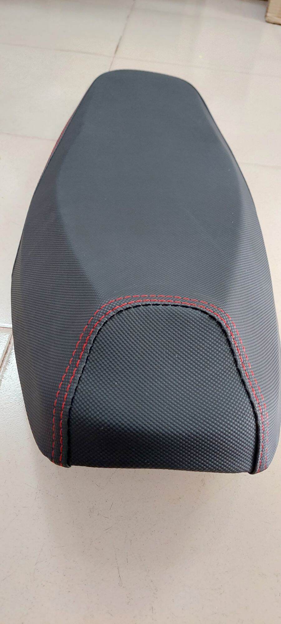 Yên xe Exciter 135( 2010)- Áo  thê u vành