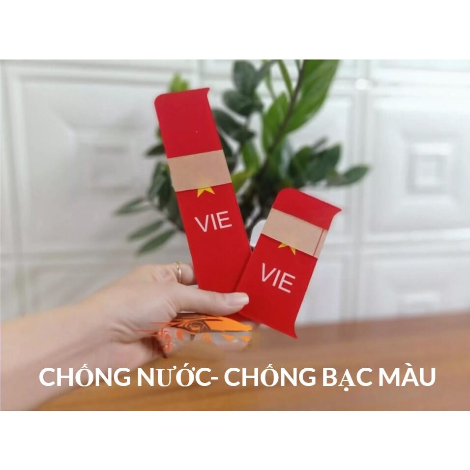 Khung biển số ôtô mẫu cũ có cờ biển dài
