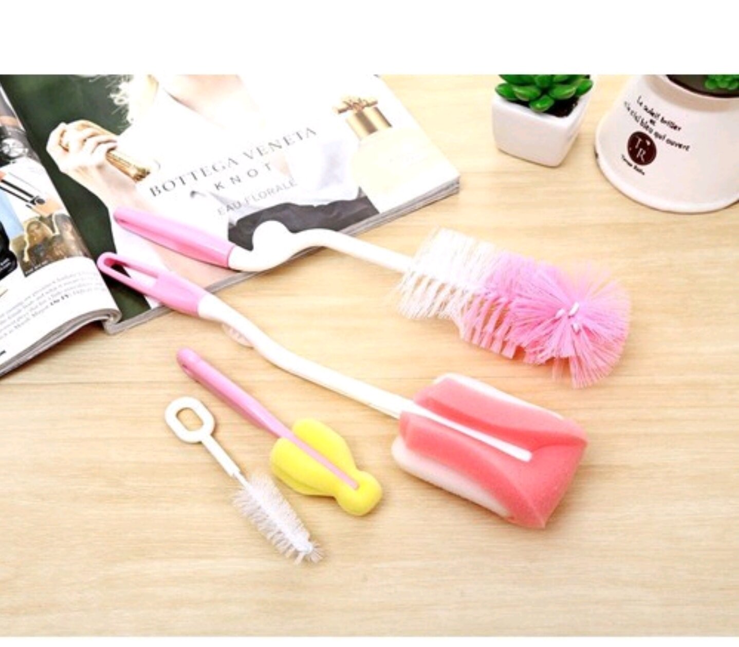 Bộ cọ rửa bình sữa và núm ty 4 món cho bé yêu