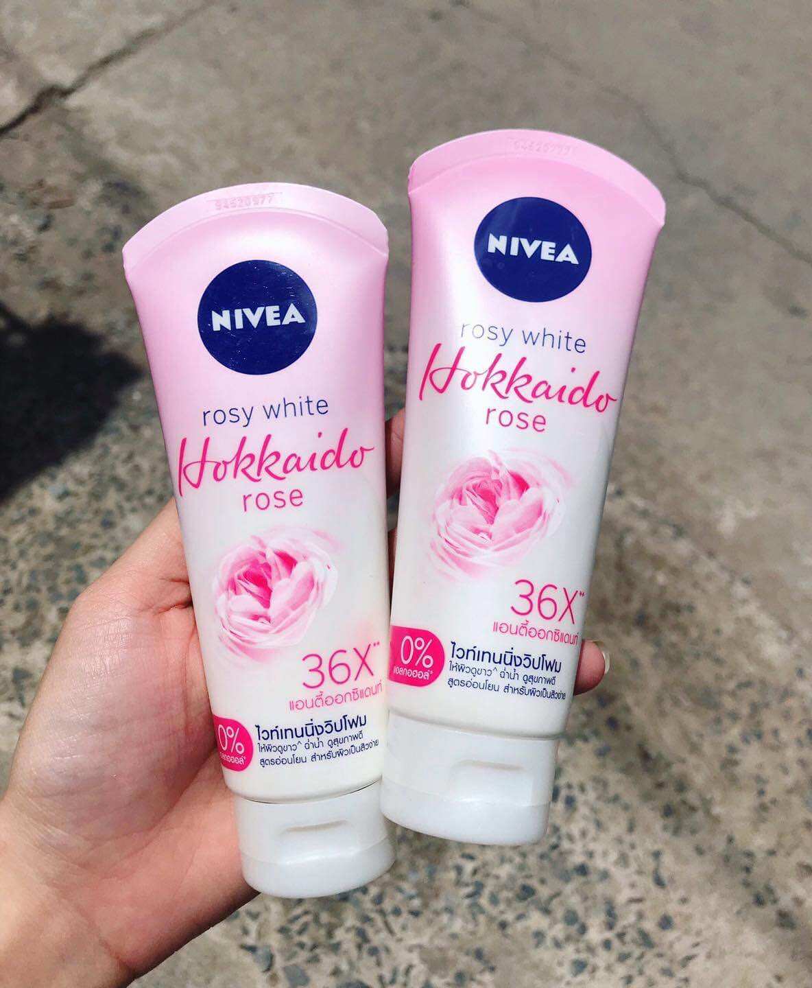 Sữa rữa mặt nivea hoa hồng nhật bản