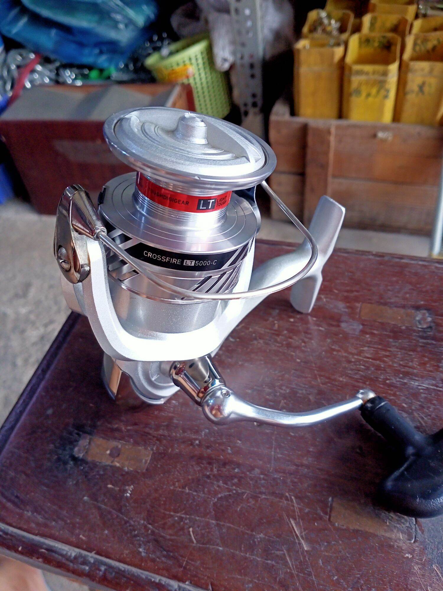 Máy câu Daiwa crossfire