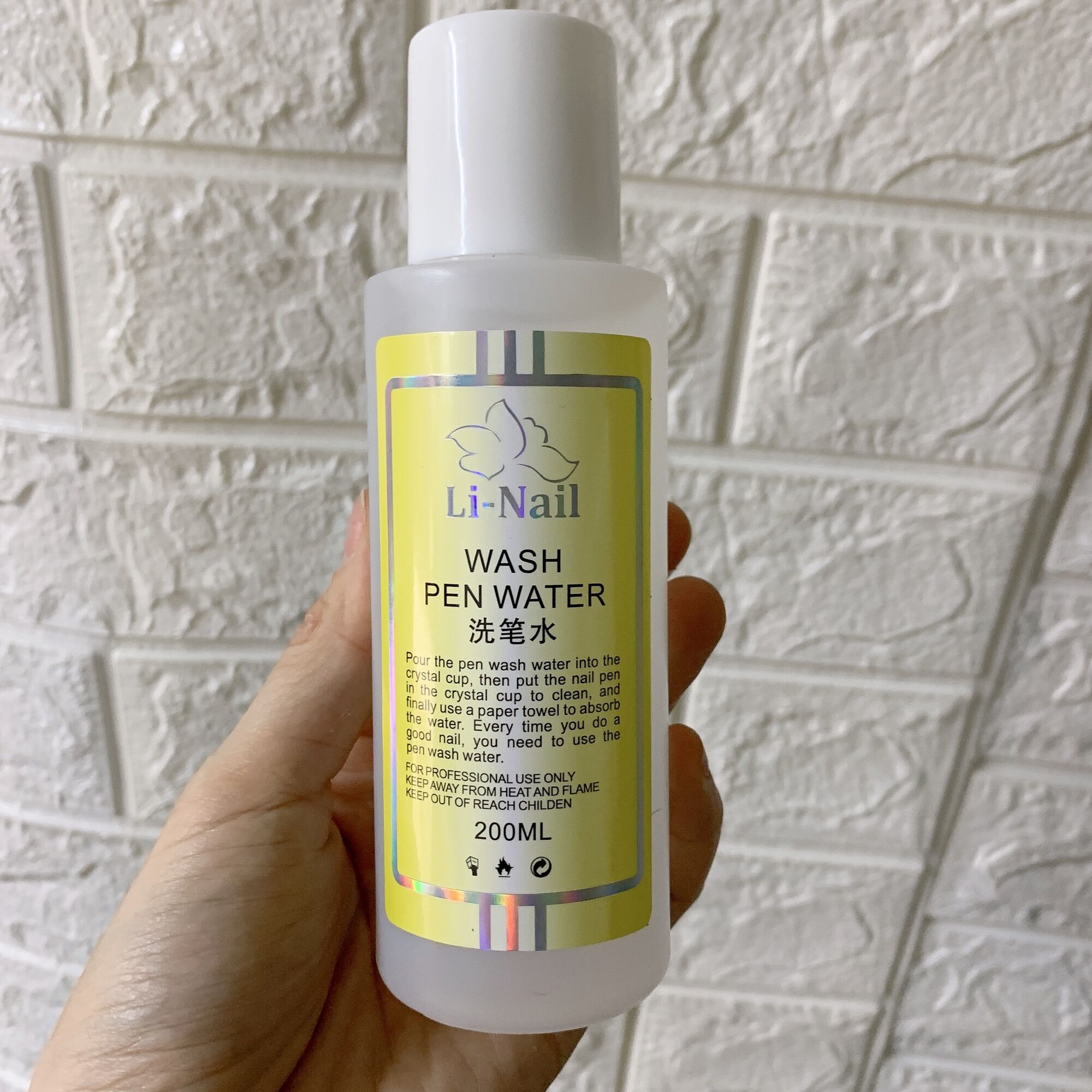 Nước rửa cọ Linail chai 200ml, nước rửa bút