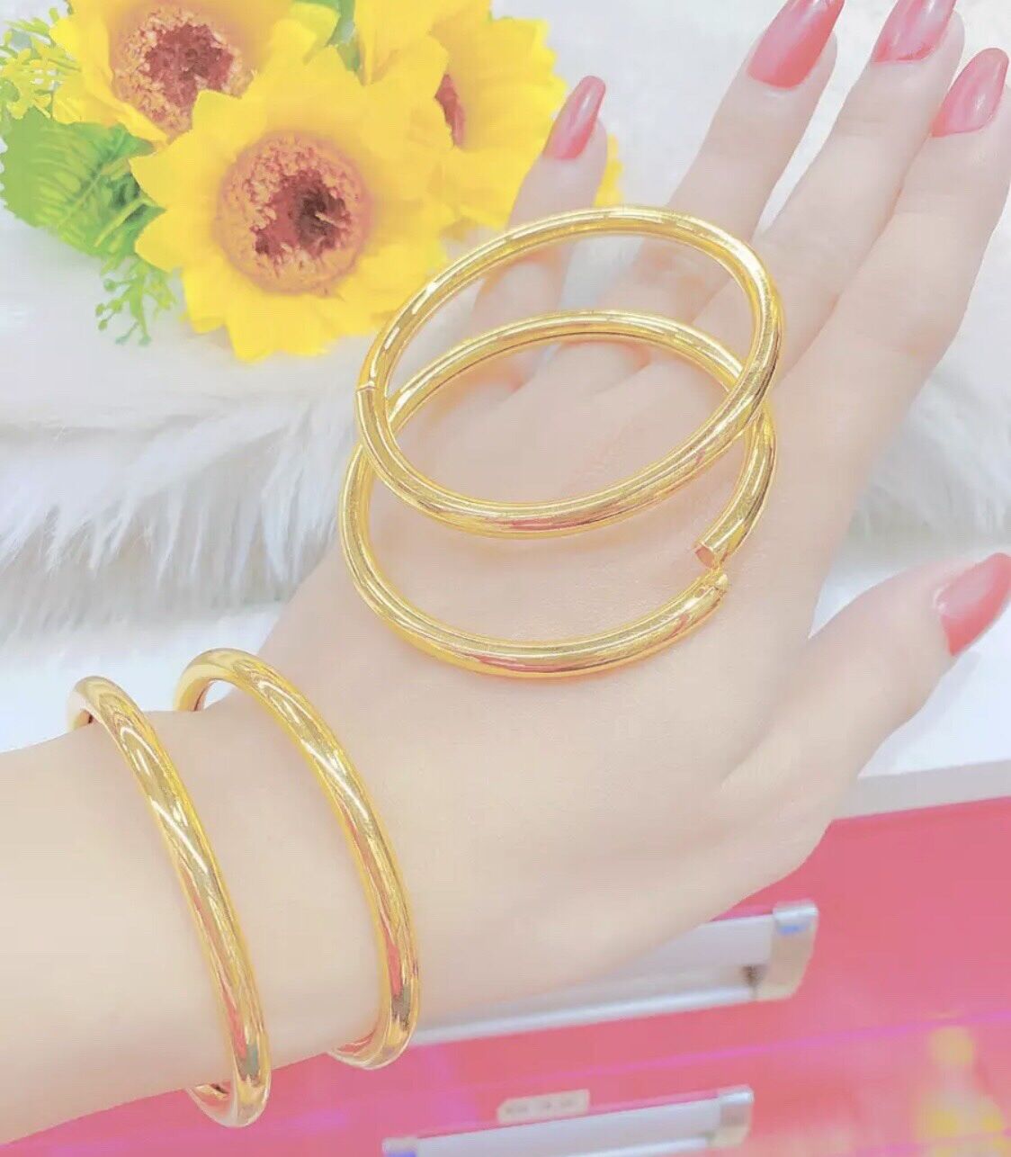 Vòng tay trơn mạ vàng 24 đi tiệc siêu đẹp