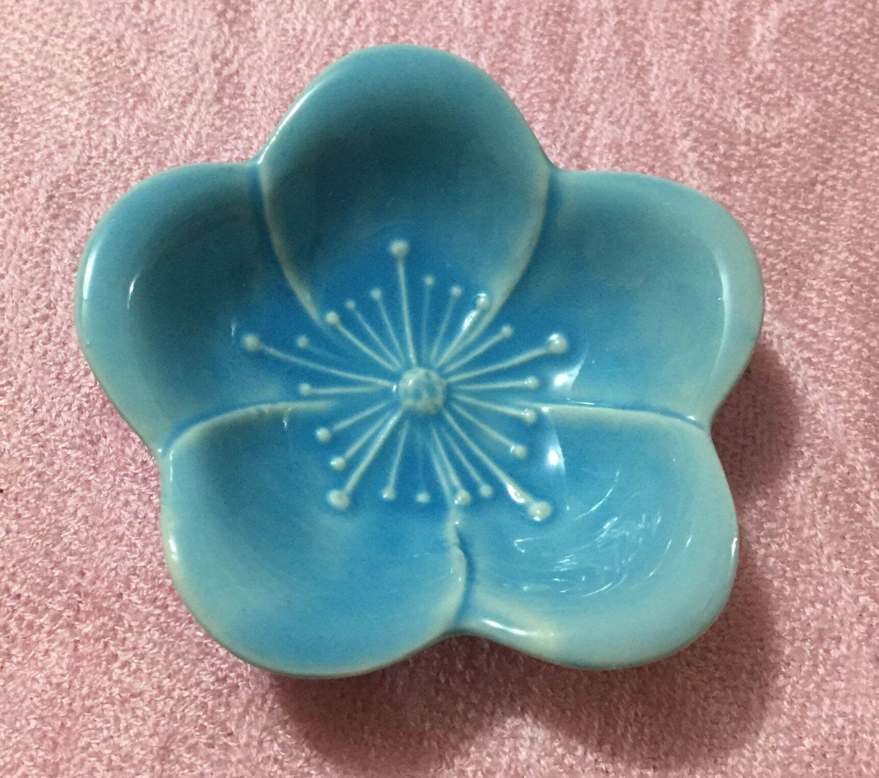 Đĩa gốm sứ nhỏ hình hoa 7cm
