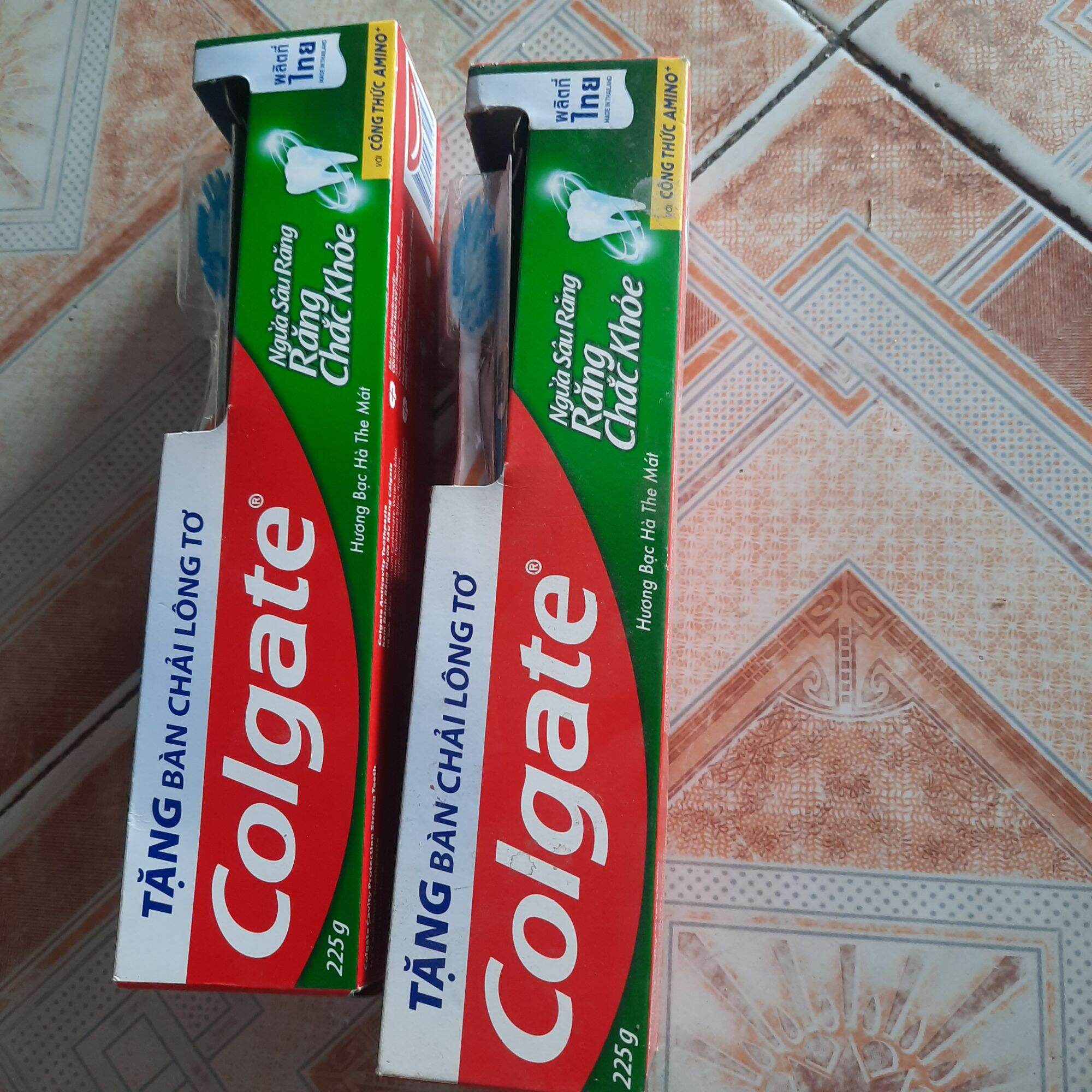 kem đánh răng cogate ngừa sâu răng 225g