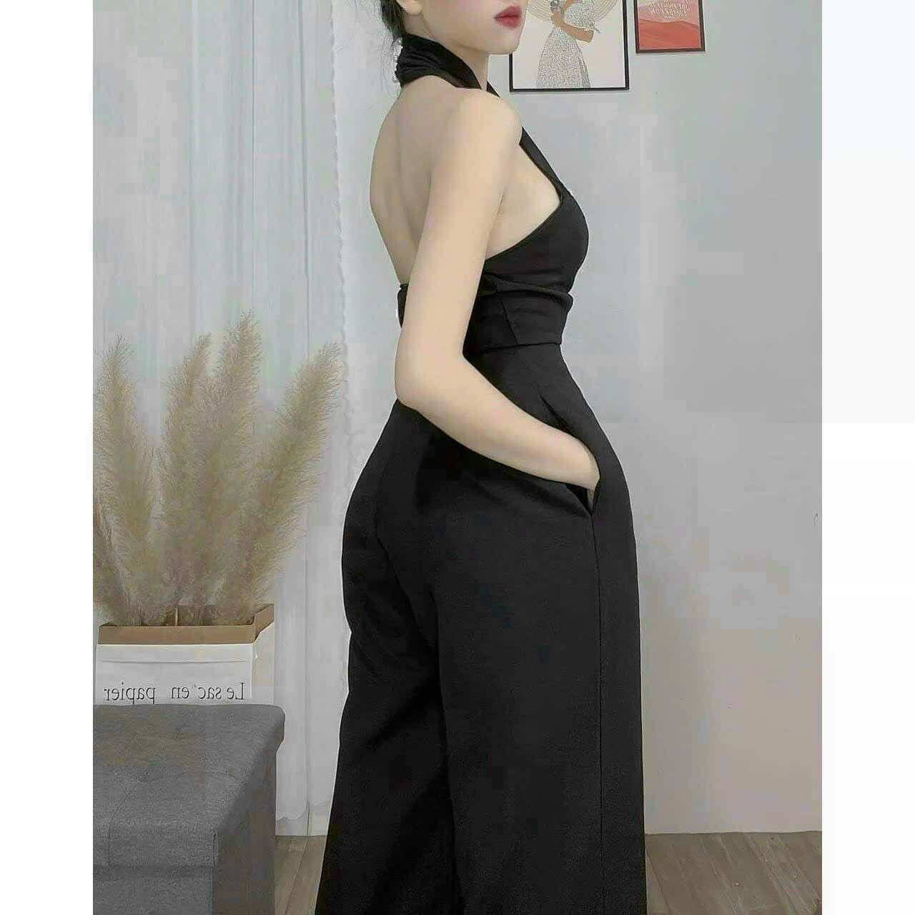 Jumpsuit cổ chéo thời trang