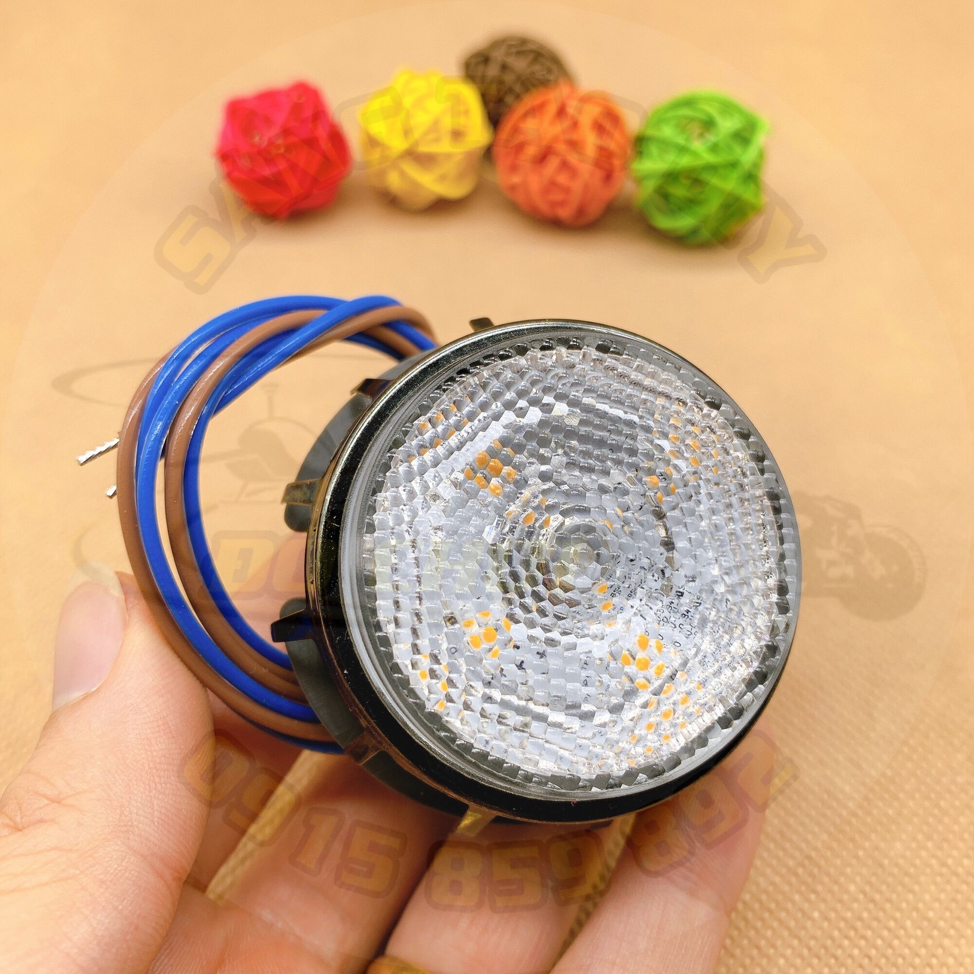 Đèn LED Philips 220V AC. Hàng mới, công suất 3W, màu vàng ấm 2700K