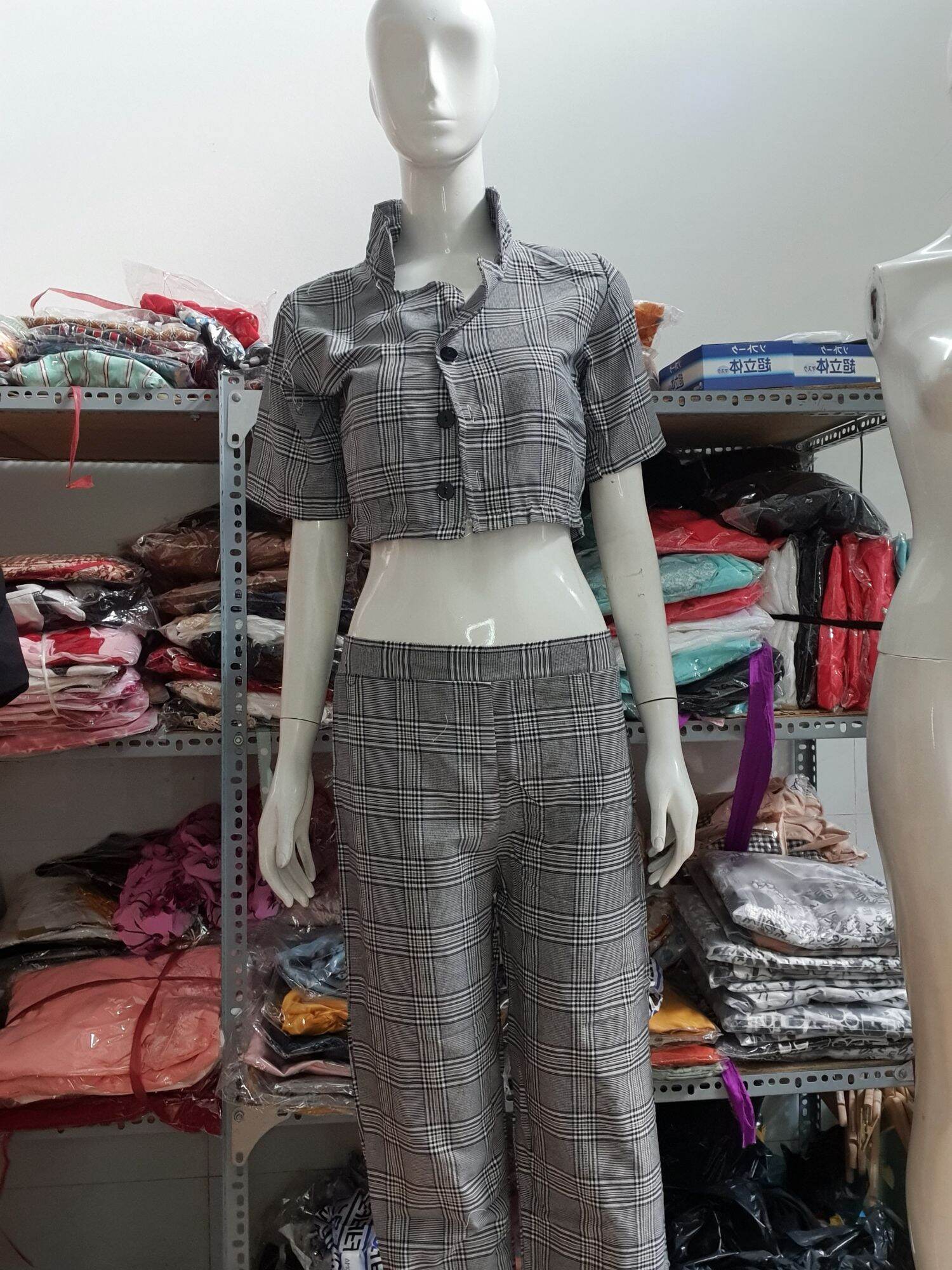 Xả hàng váy Nữ Hình Thật