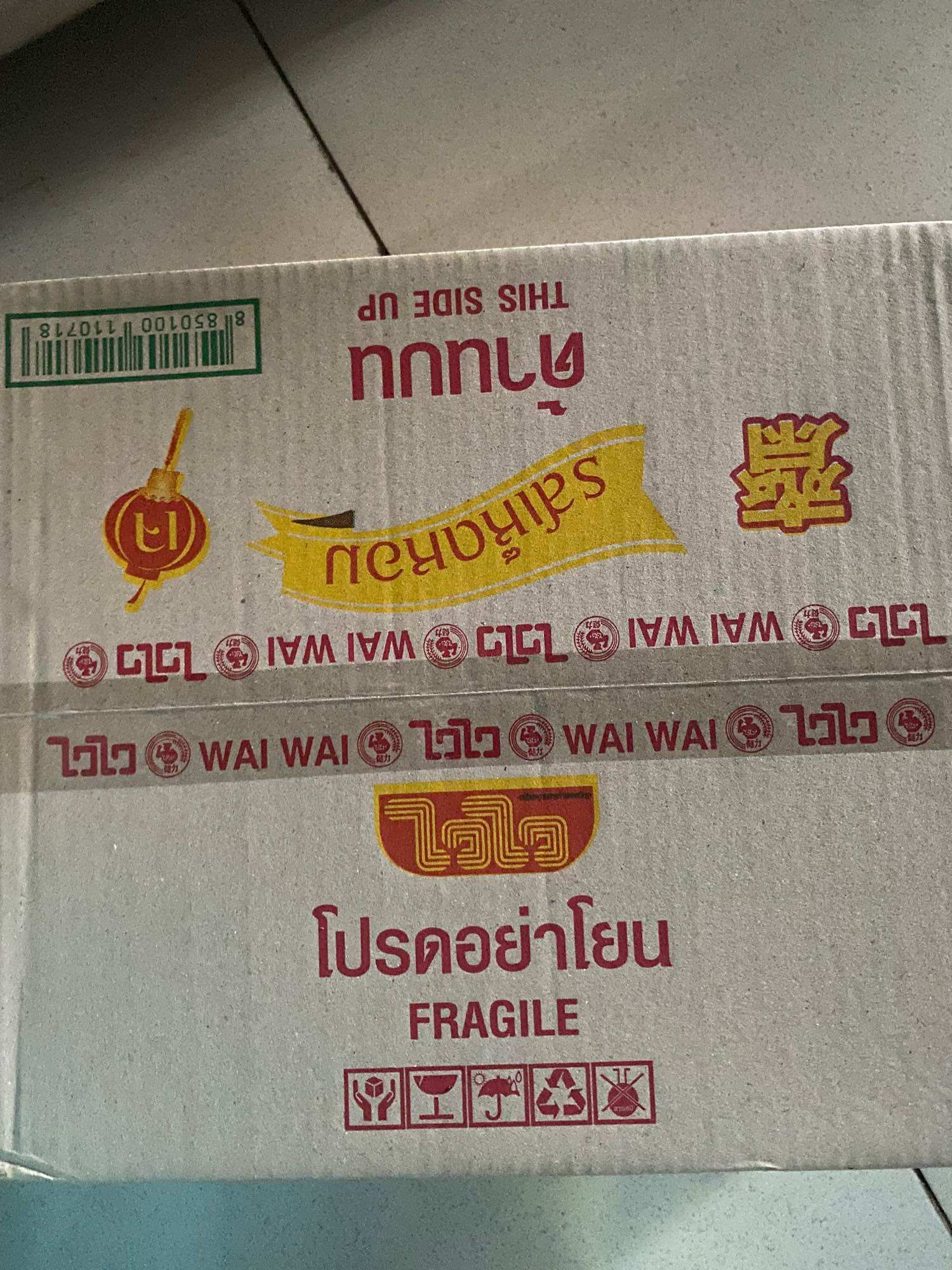 Thùng Mì chay Wai Wai Thái Lan