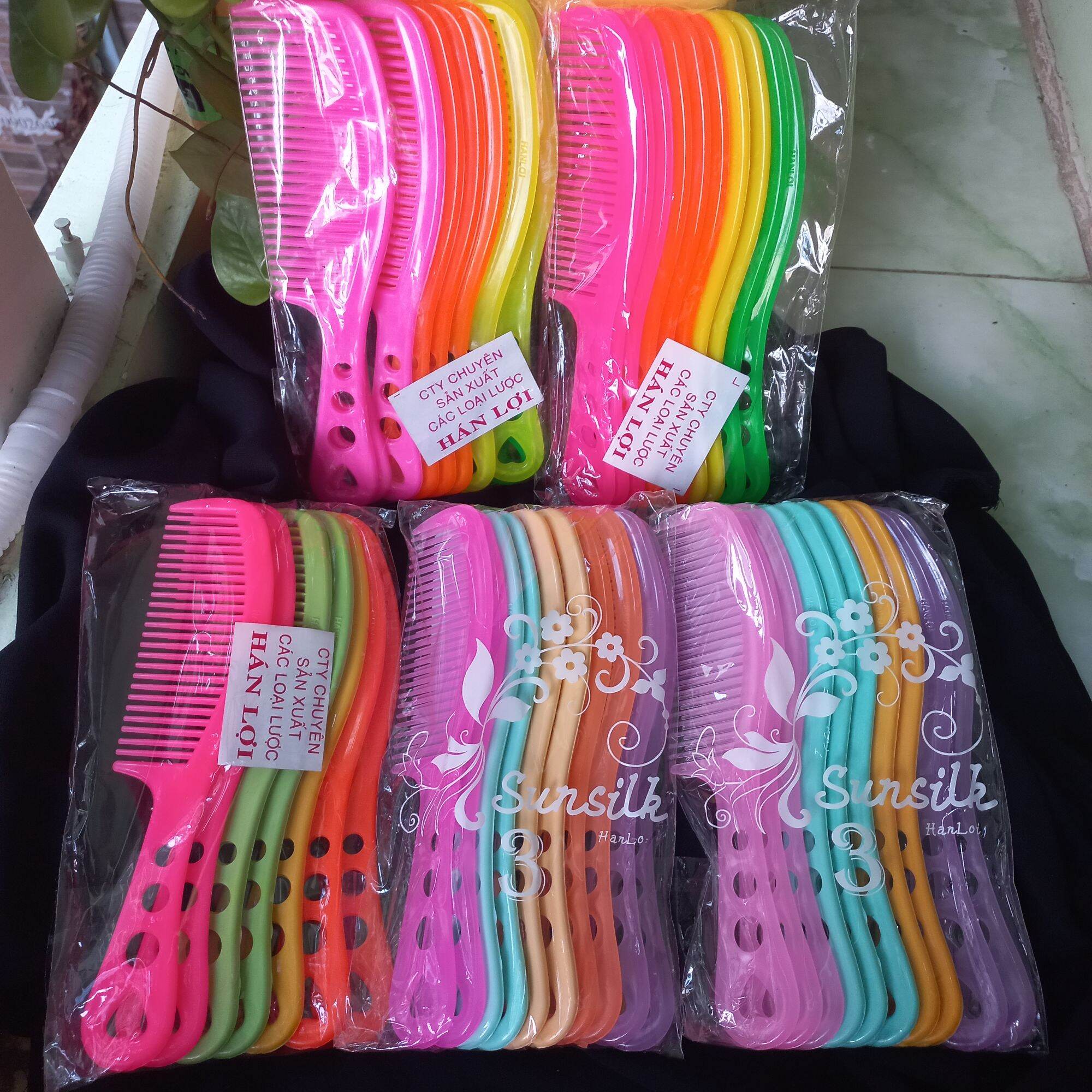 Combo 3 cây Lược chải tóc Hán Lợi 19cm(màu ngẫu nhiên)